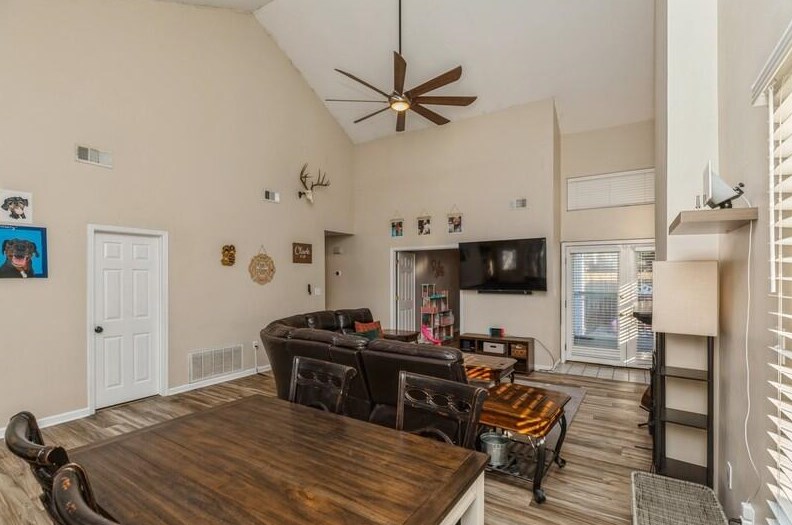 367 Canterbury Cir, Fort Walton Beach FL  32548-4588 exterior