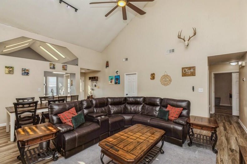 367 Canterbury Cir, Fort Walton Beach FL  32548-4588 exterior