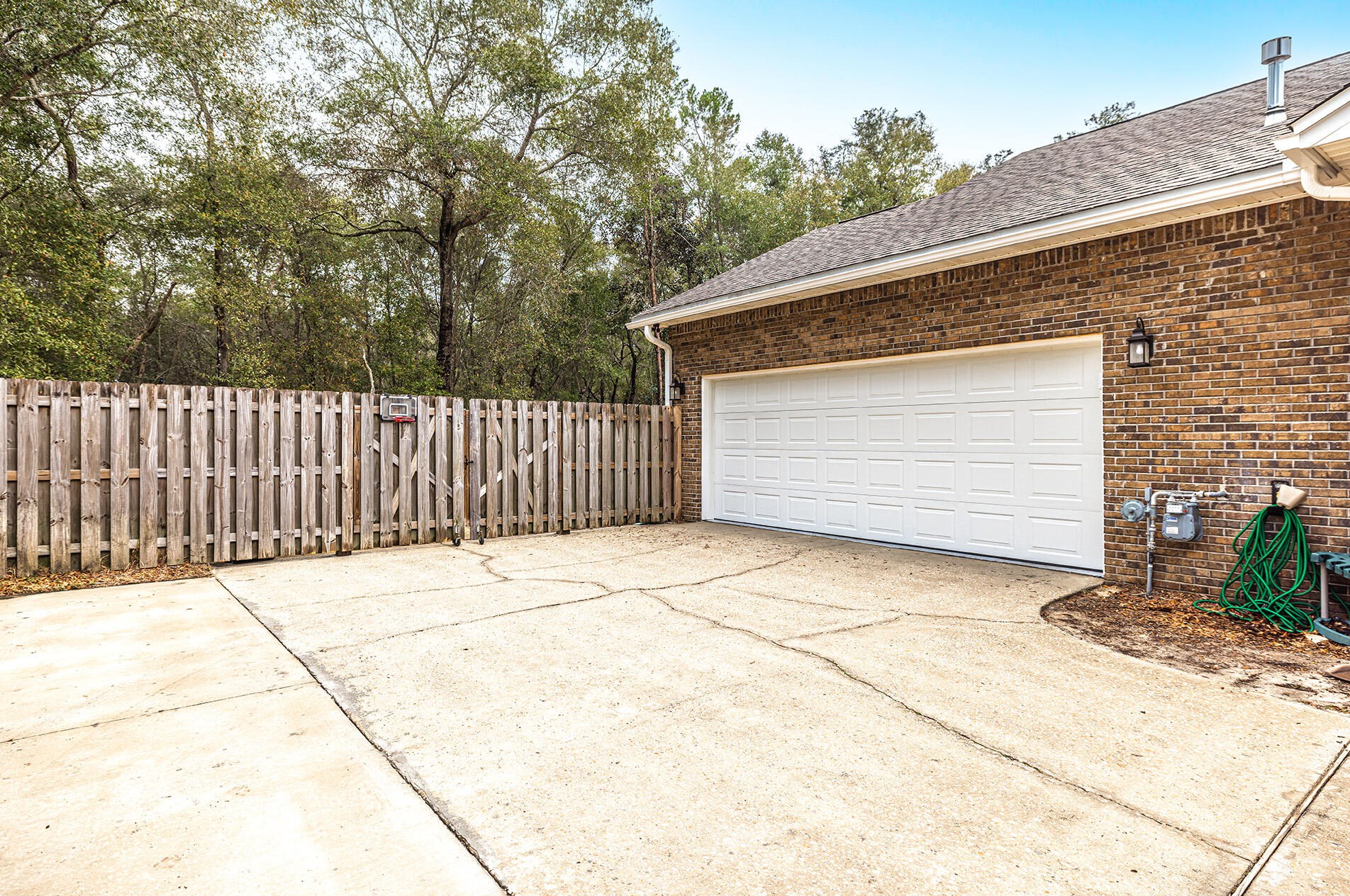 1729 Bolton Village Ln, Niceville FL  32578-8739 exterior