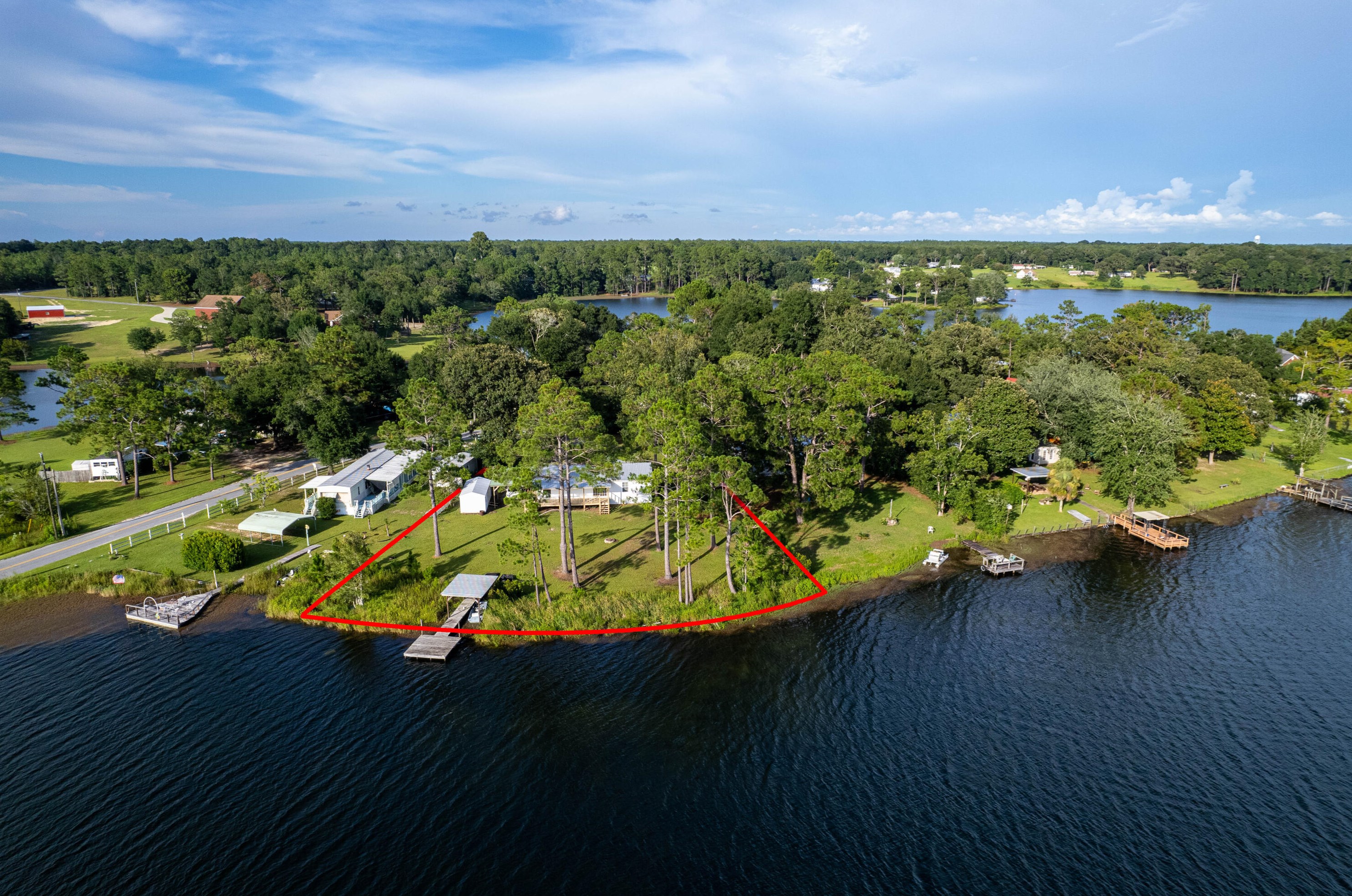 566 Paradise Island Dr, Defuniak Springs FL  32433-7072 exterior
