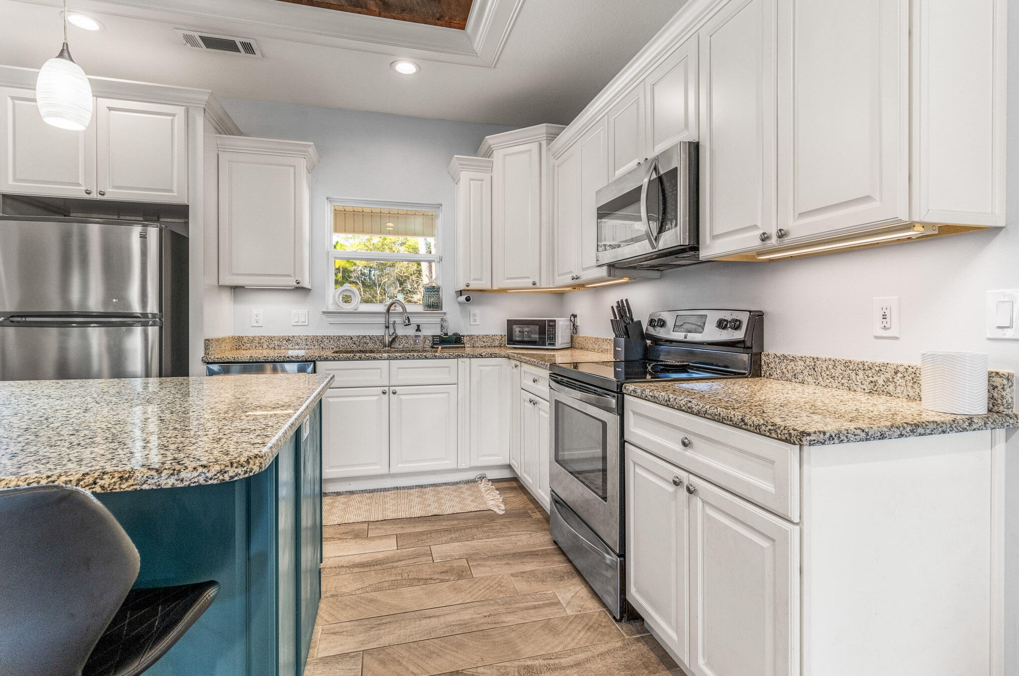 5604 Kailey Rd, Milton FL  32583-9390 exterior