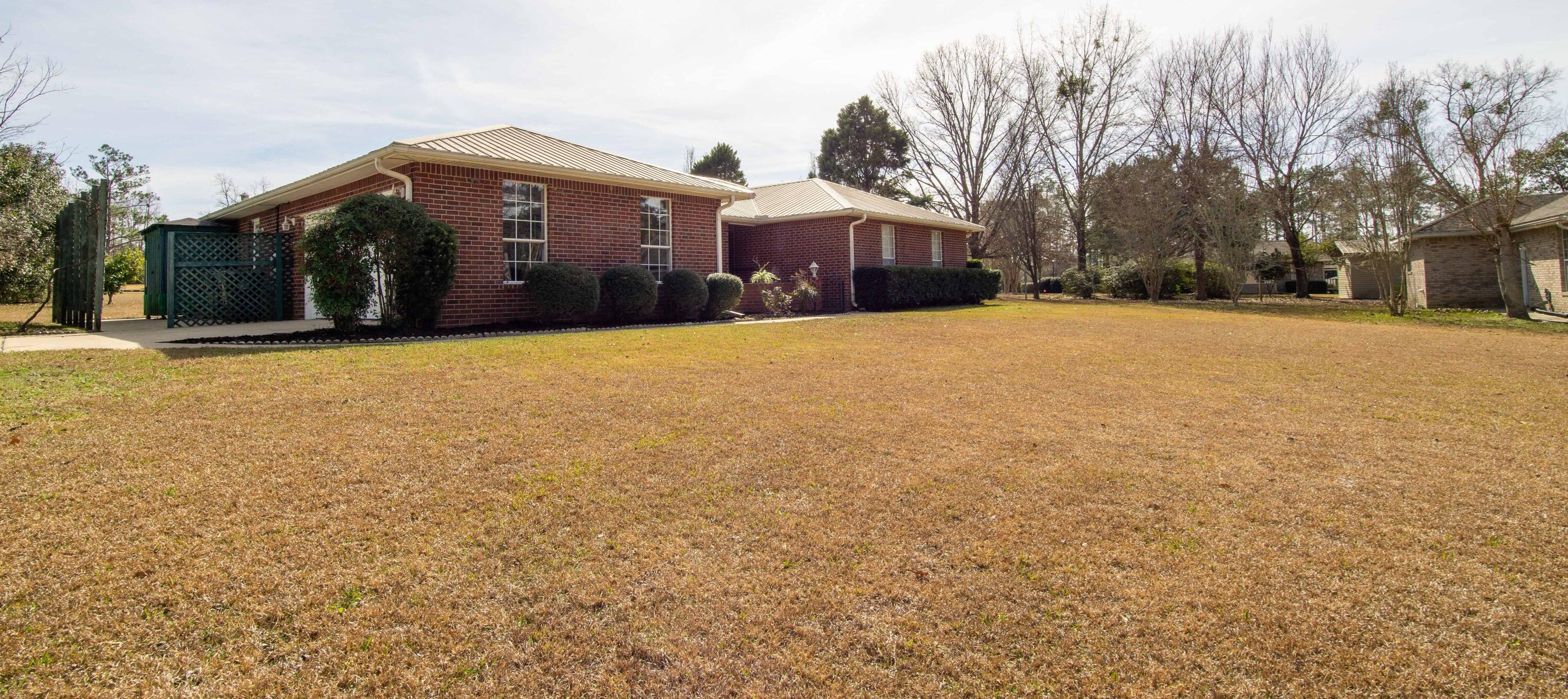 49 Holley Ln, Defuniak Springs FL  32435-3450 exterior