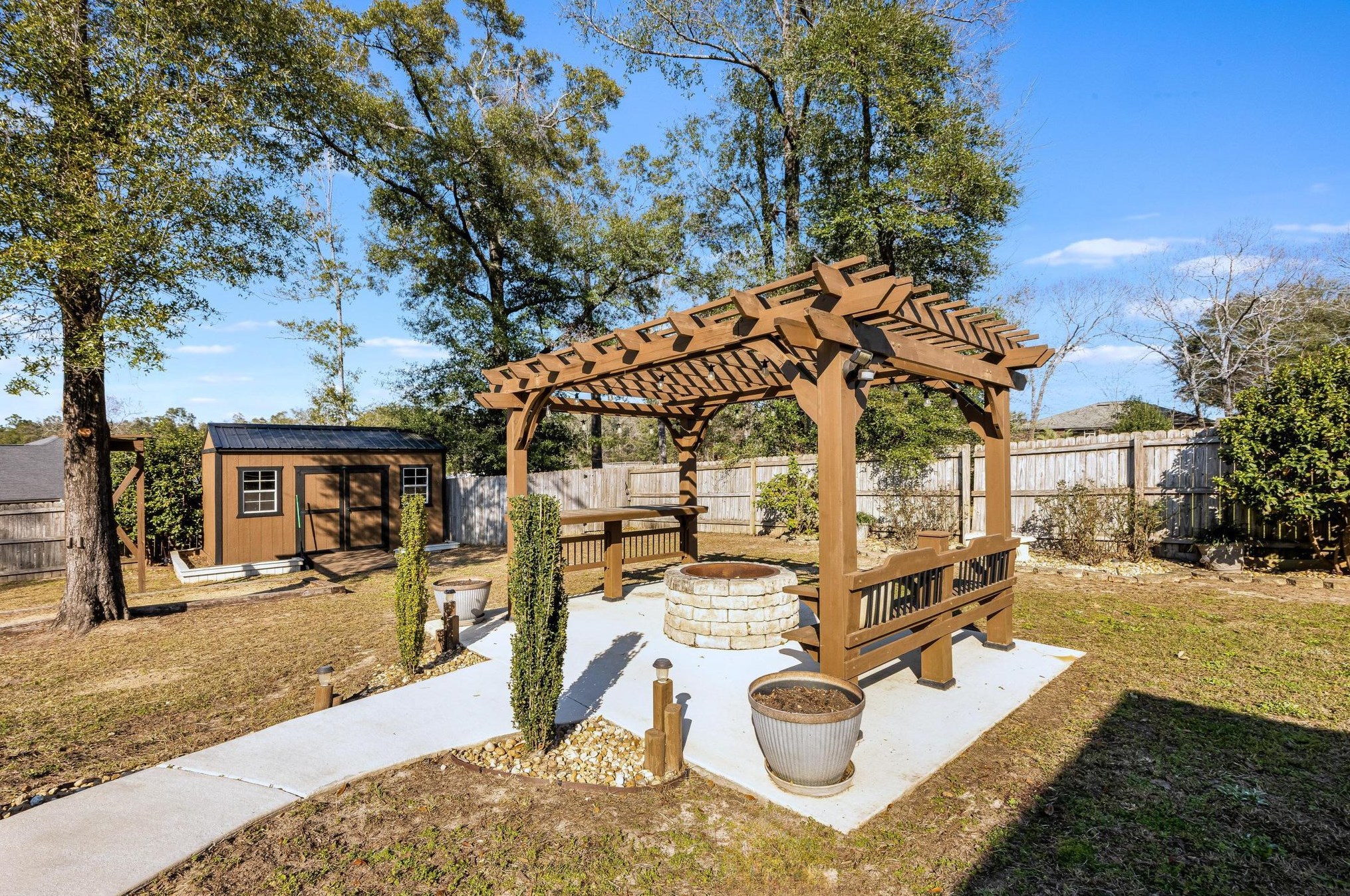 6217 Plum Orchard Way, Crestview FL  32536-4370 exterior