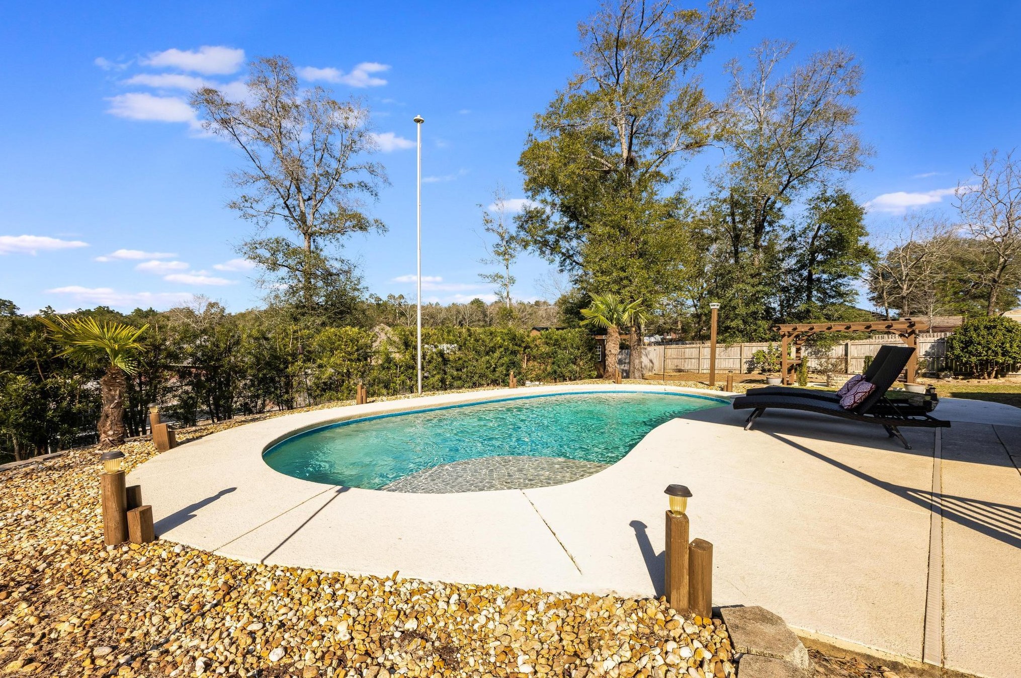 6217 Plum Orchard Way, Crestview FL  32536-4370 exterior