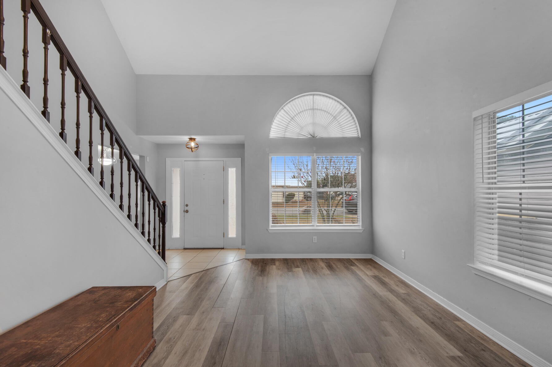 17 Ruby Cir, Mary Esther FL  32569-2600 exterior