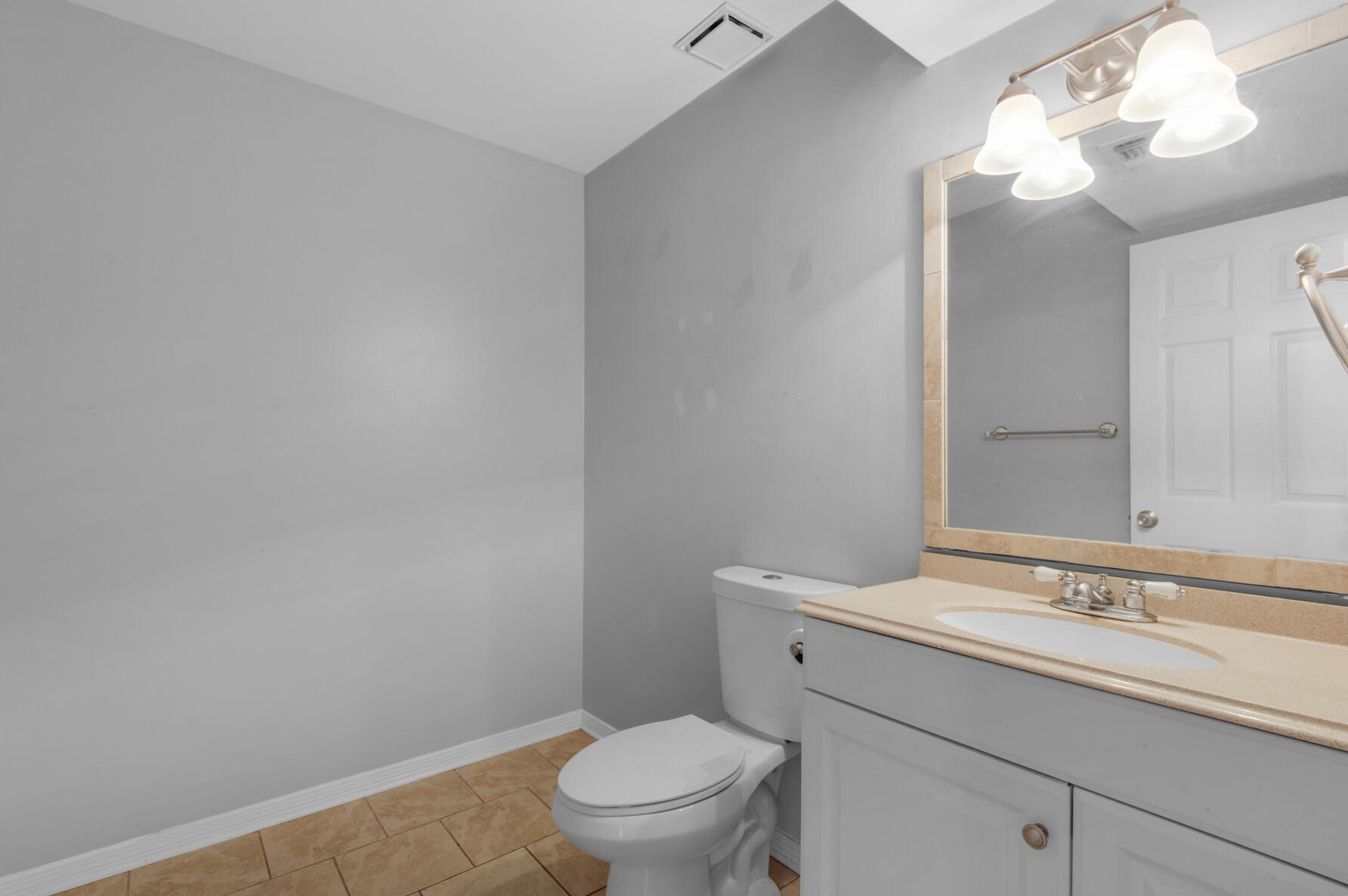 17 Ruby Cir, Mary Esther FL  32569-2600 exterior