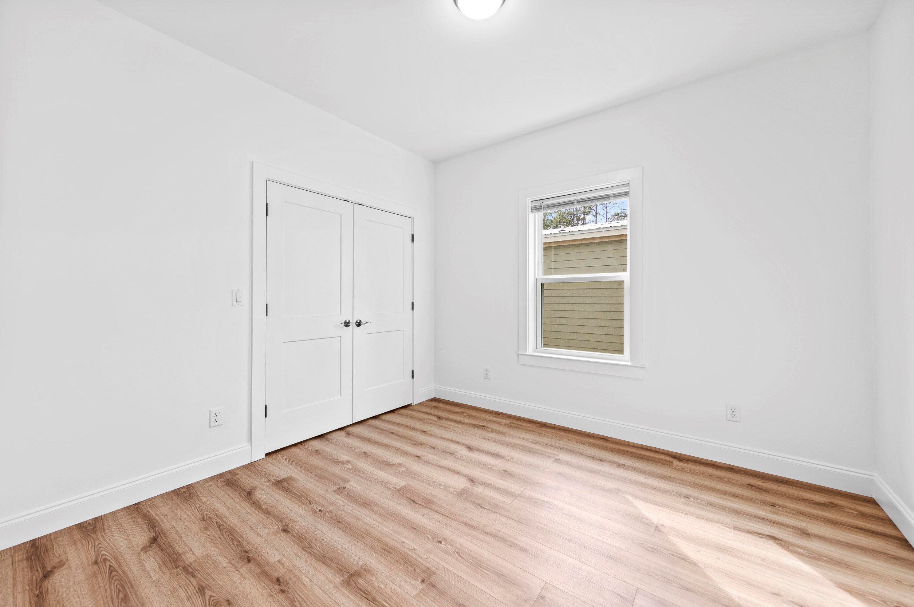 60 4 St, Santa Rosa Beach FL  32459-3975 exterior