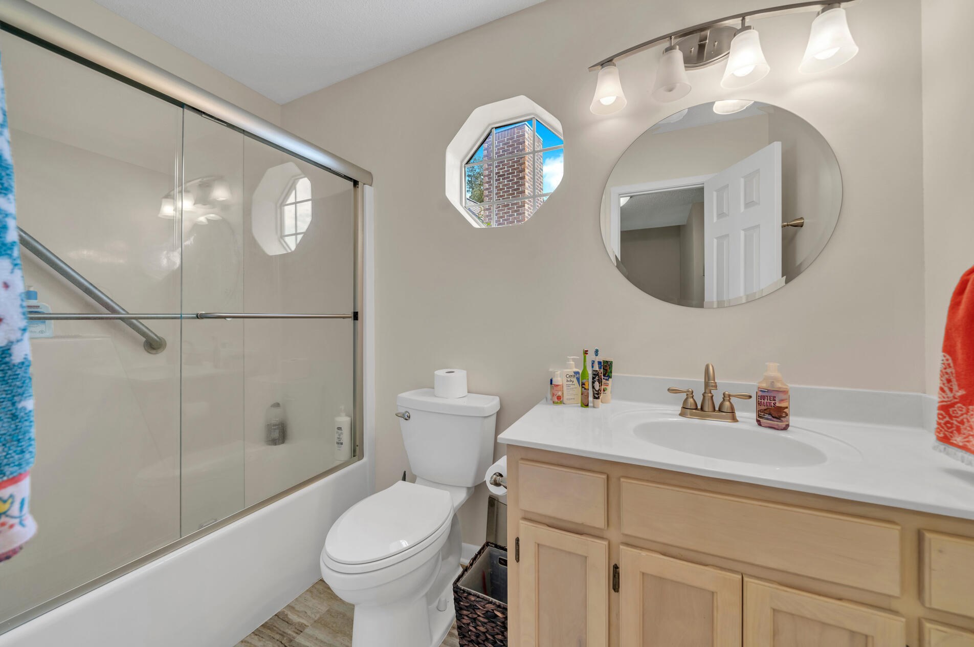 721 Putter Dr, Niceville FL  32578-3838 exterior