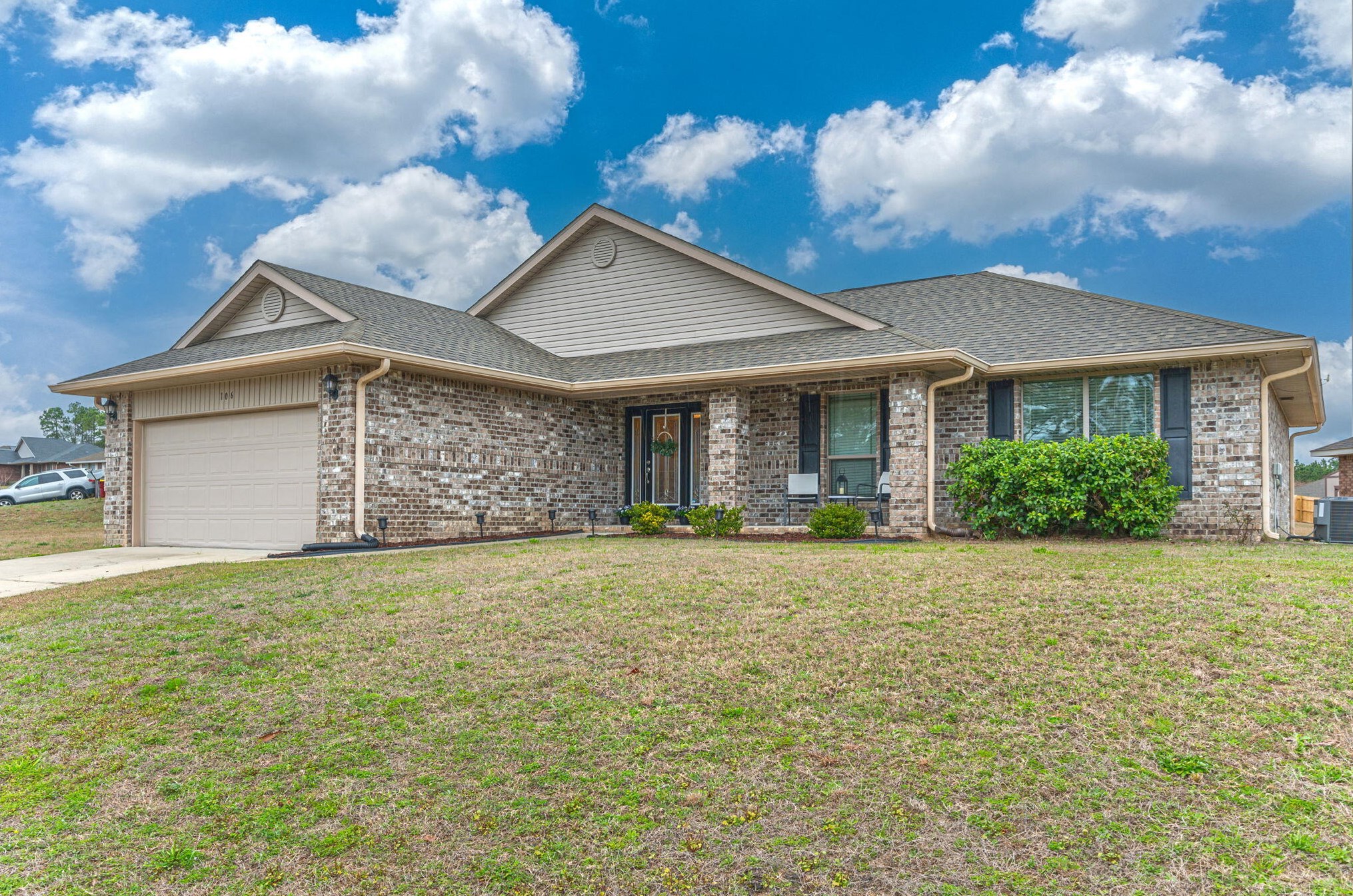 106 Strike Eagle Dr, Crestview FL  32536-2240 exterior