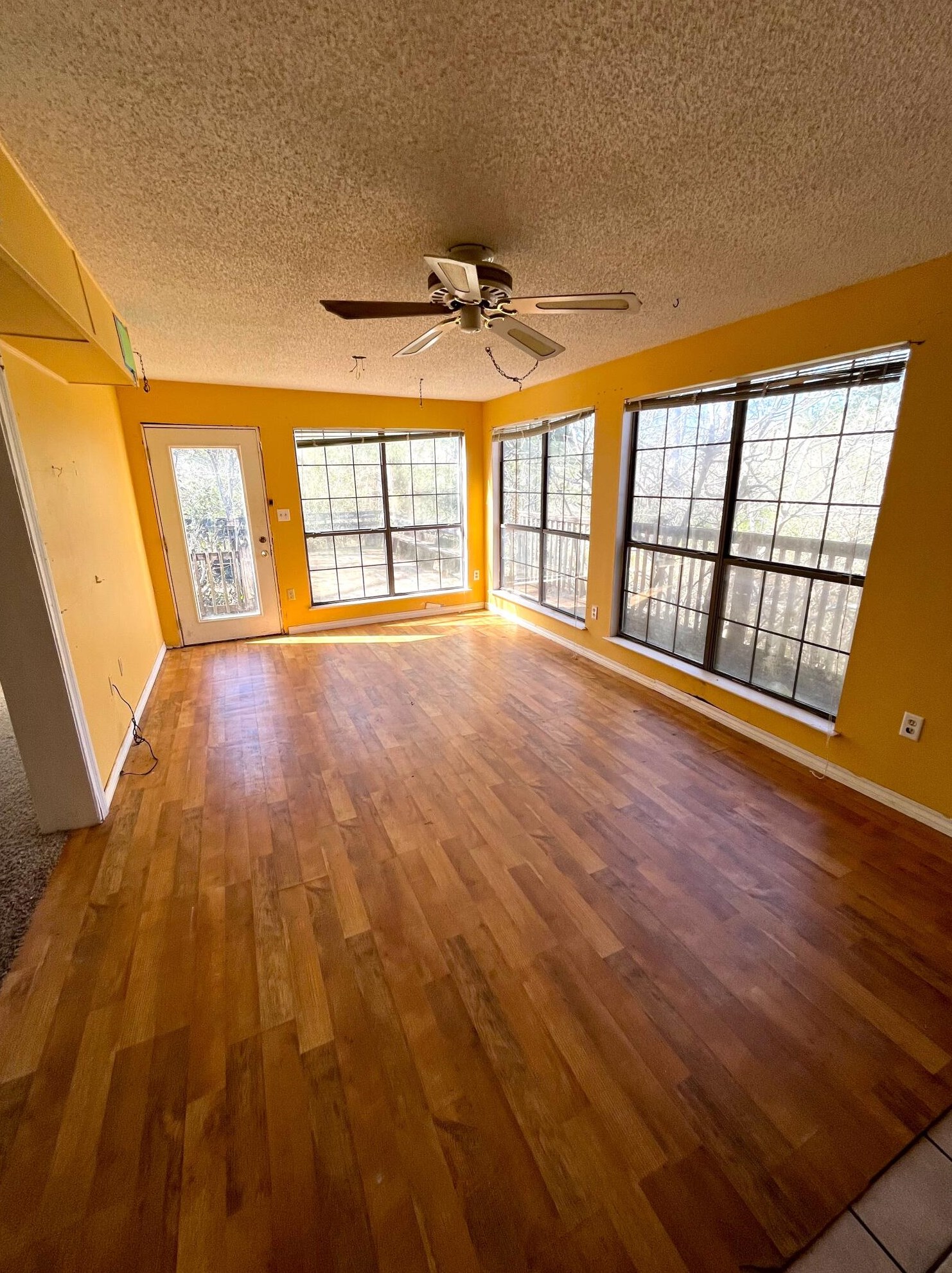2061 G M C Ln, Crestview FL  32536-8422 exterior
