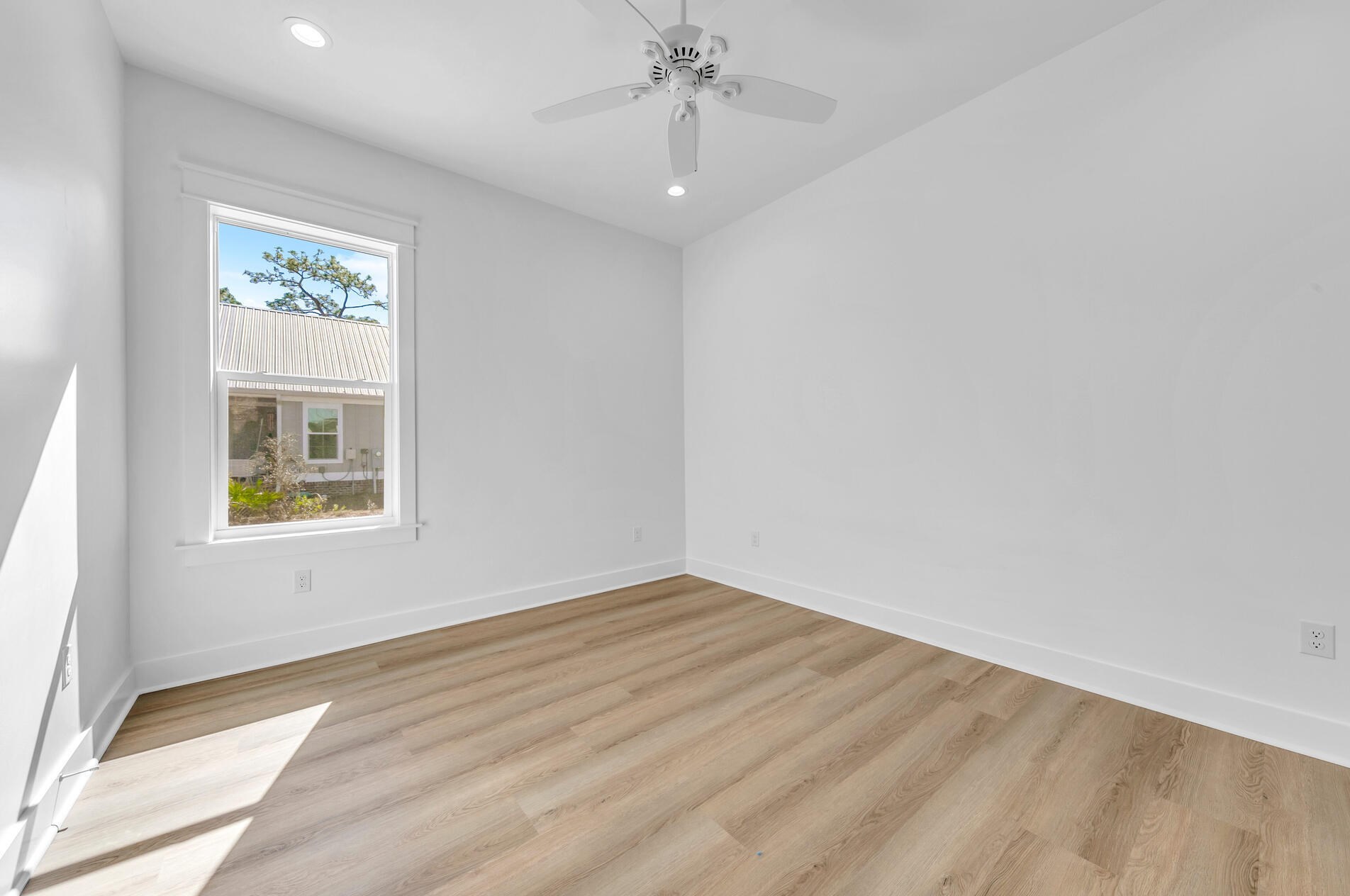 1536 Nursery Rd, Santa Rosa Beach FL  32459-5204 exterior