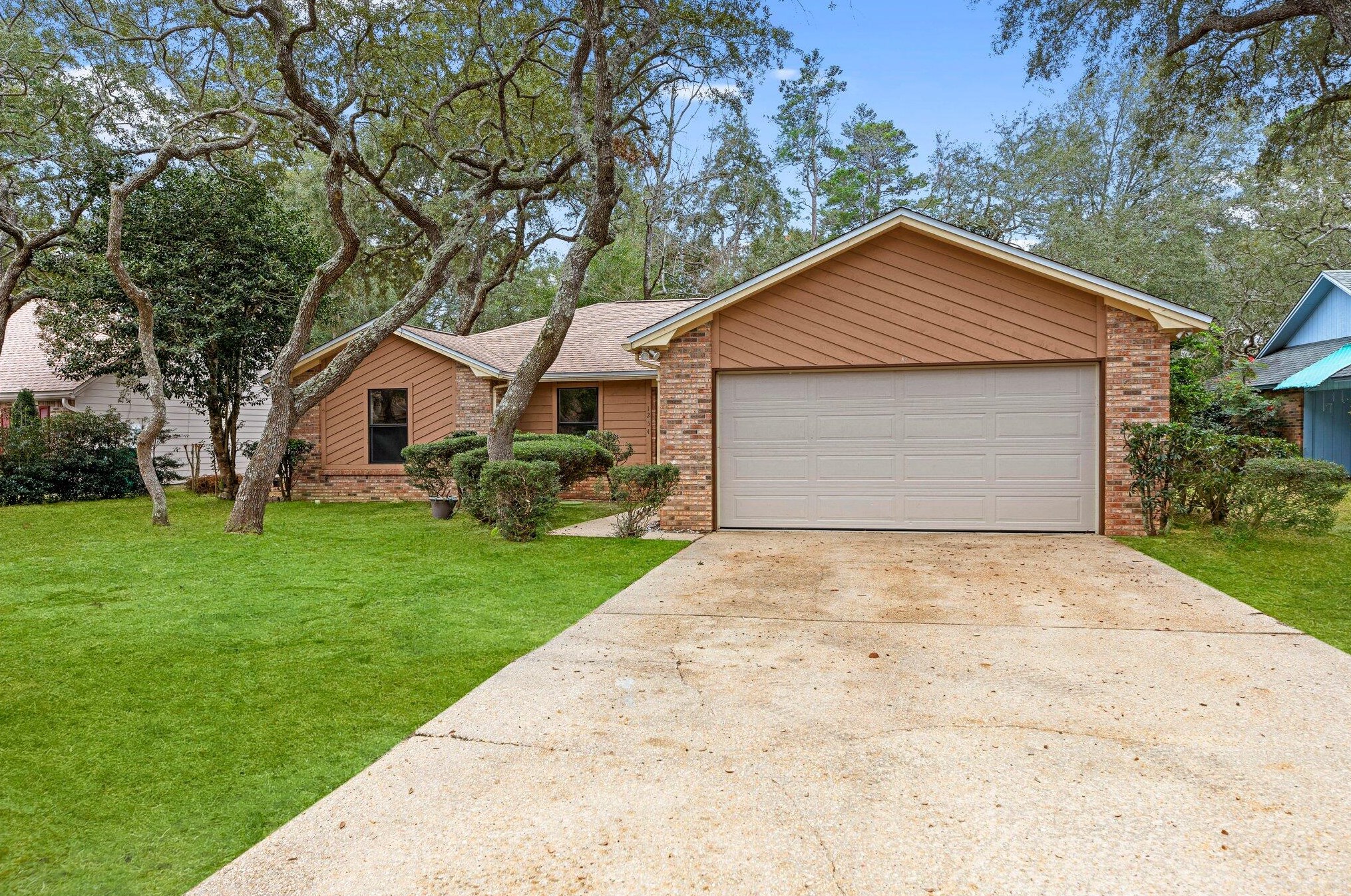 1254 Whitewood Way, Niceville FL  32578-4233 exterior