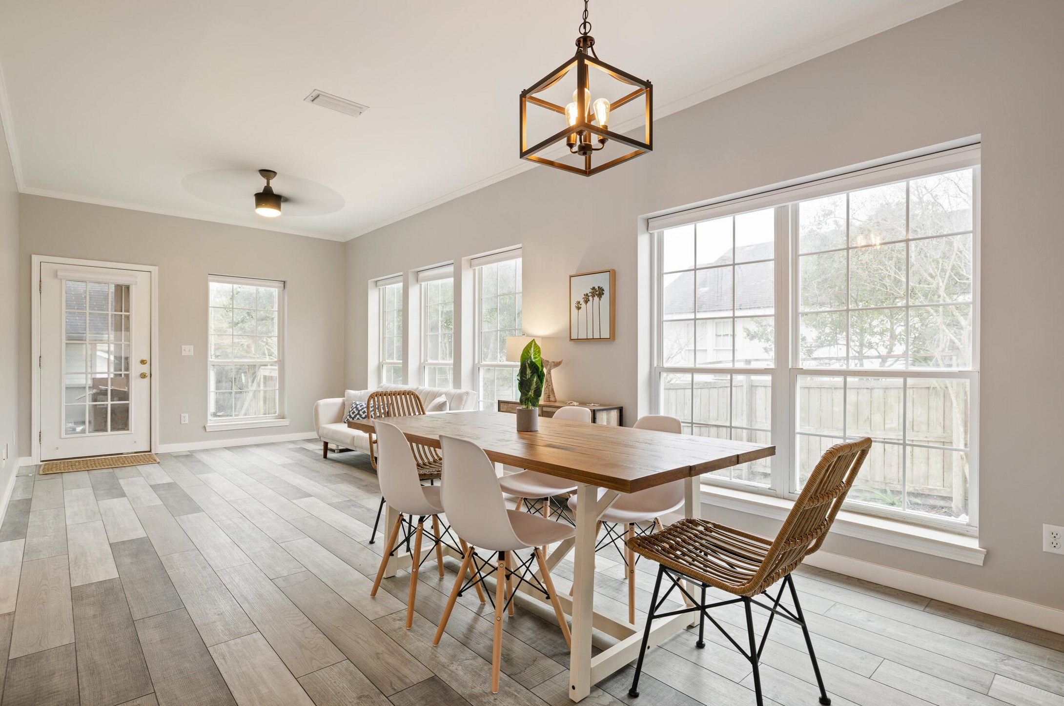 204 3 St, Panama City FL 32401-4832 exterior