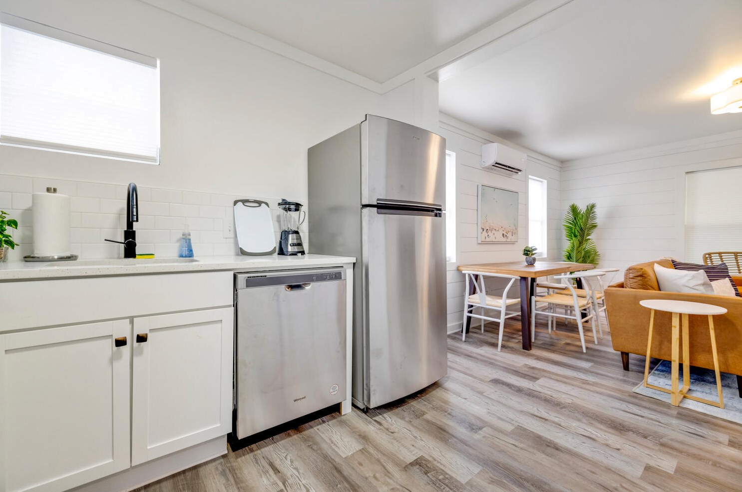 204 3 St, Panama City FL 32401-4832 exterior