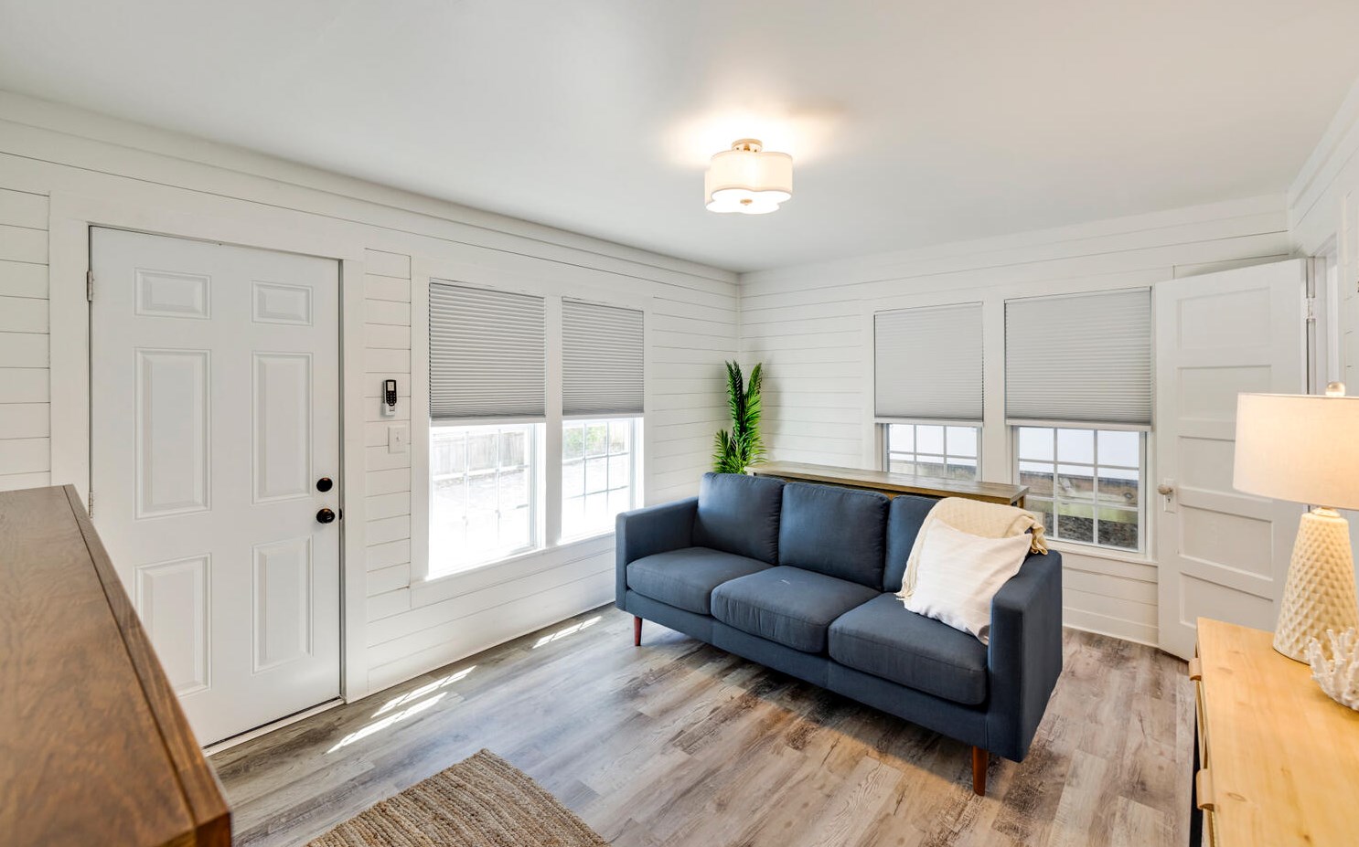 204 3 St, Panama City FL 32401-4832 exterior