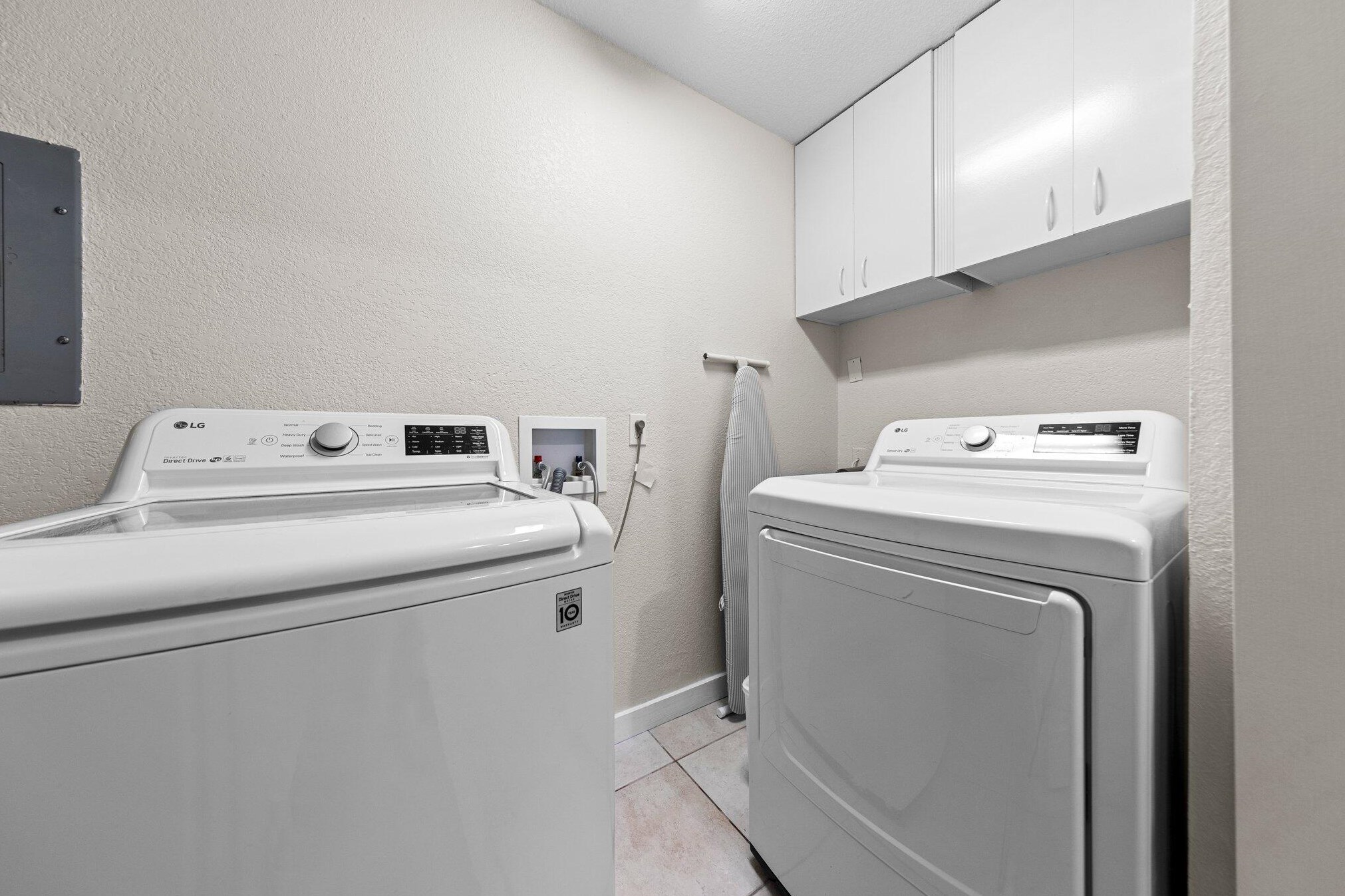 24 Bay Dr, Fort Walton Beach FL  32548-5166 exterior