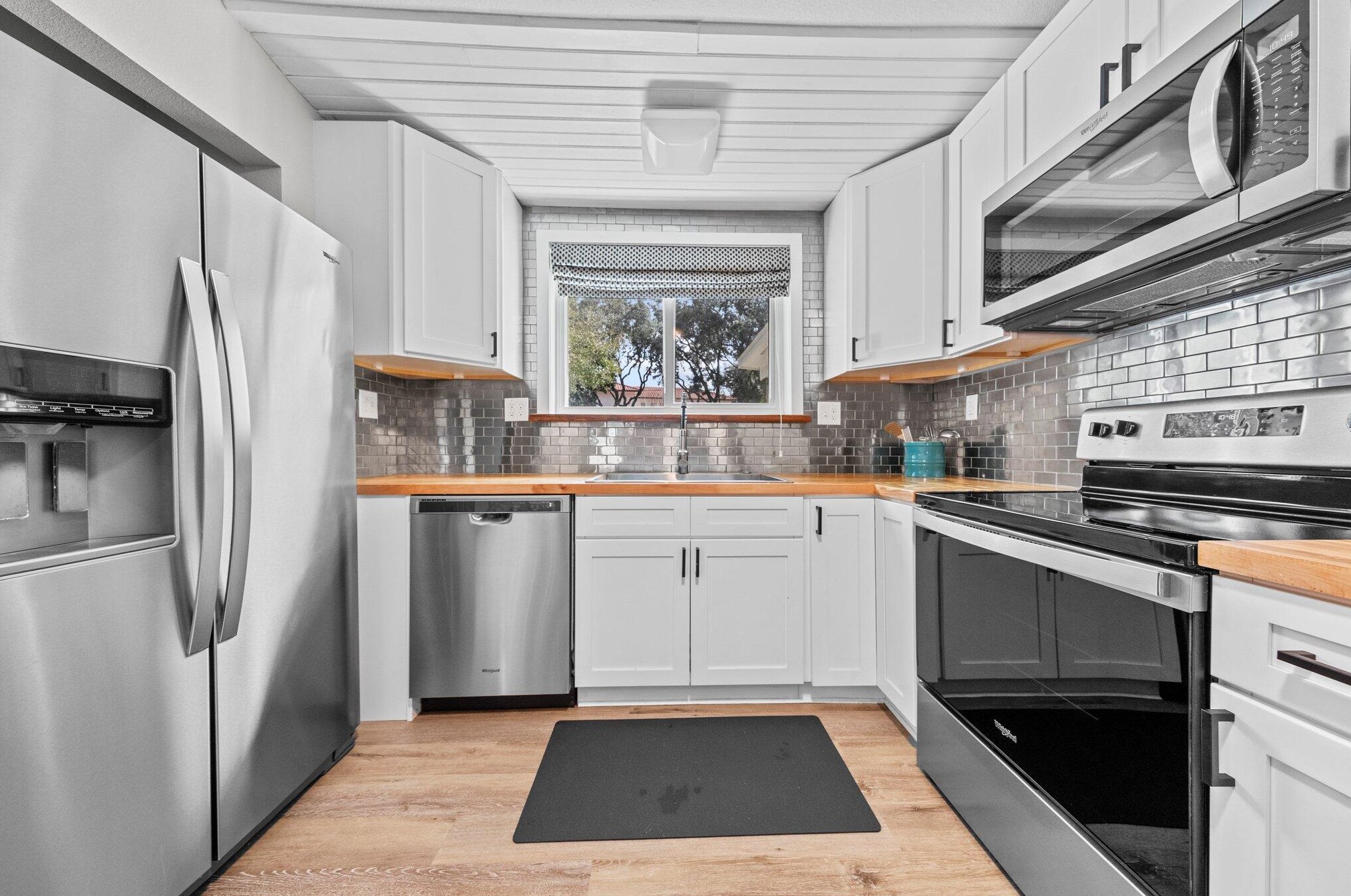 24 Bay Dr, Fort Walton Beach FL  32548-5166 exterior