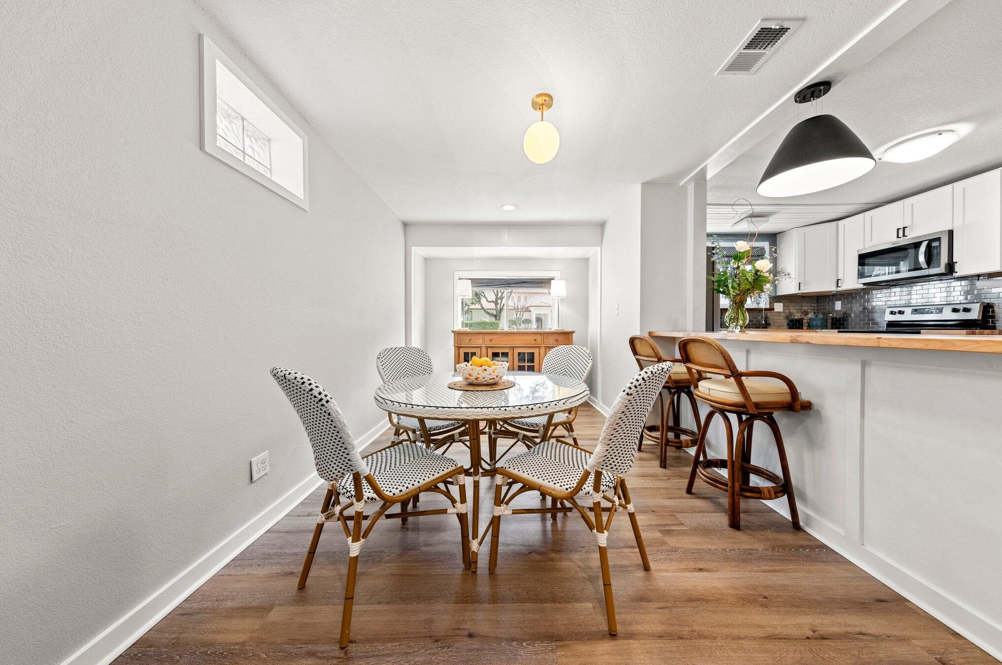 24 Bay Dr, Fort Walton Beach FL  32548-5166 exterior