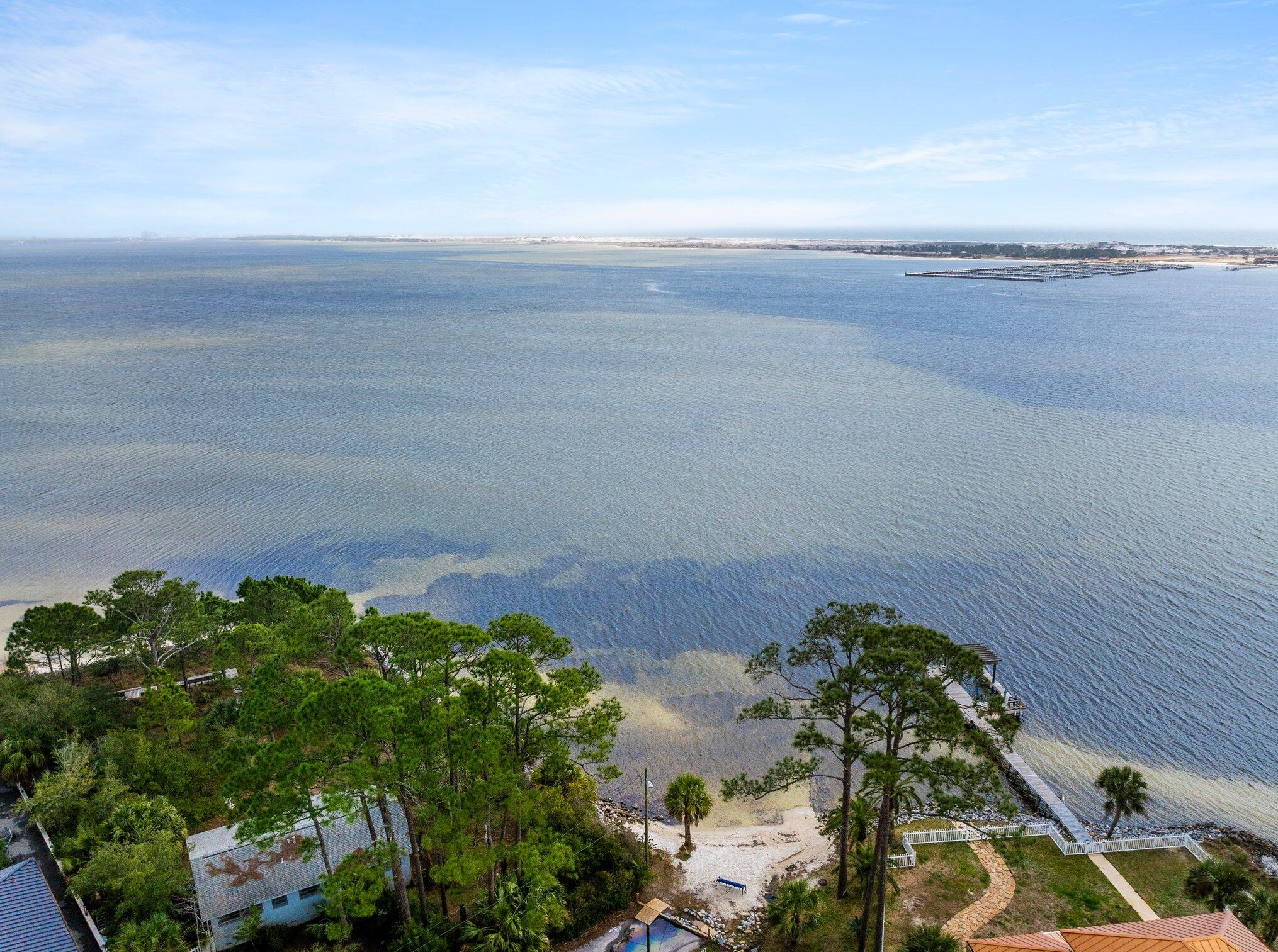 24 Bay Dr, Fort Walton Beach FL  32548-5166 exterior