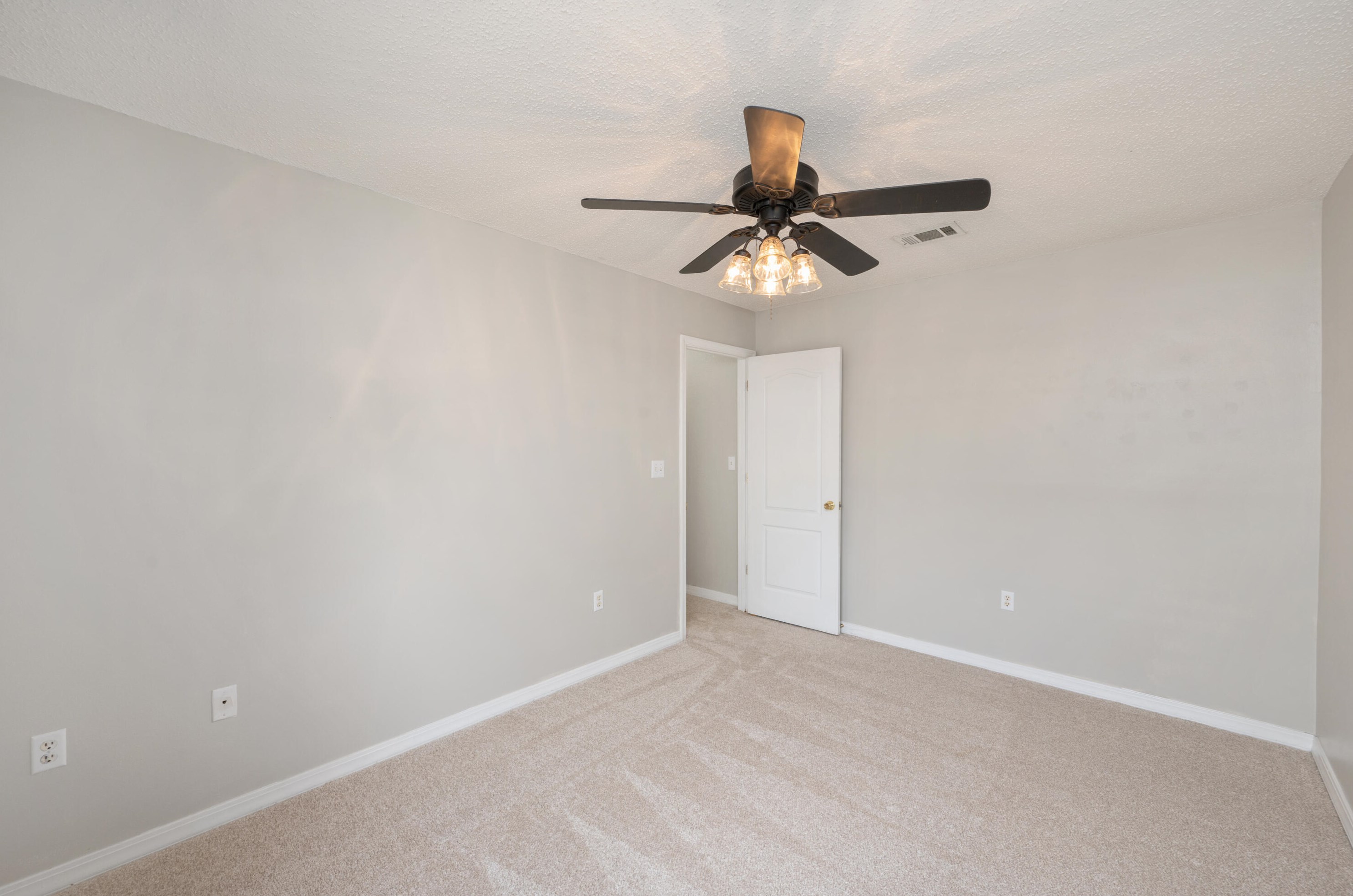 396 Riverchase Blvd, Crestview FL  32536-4297 exterior