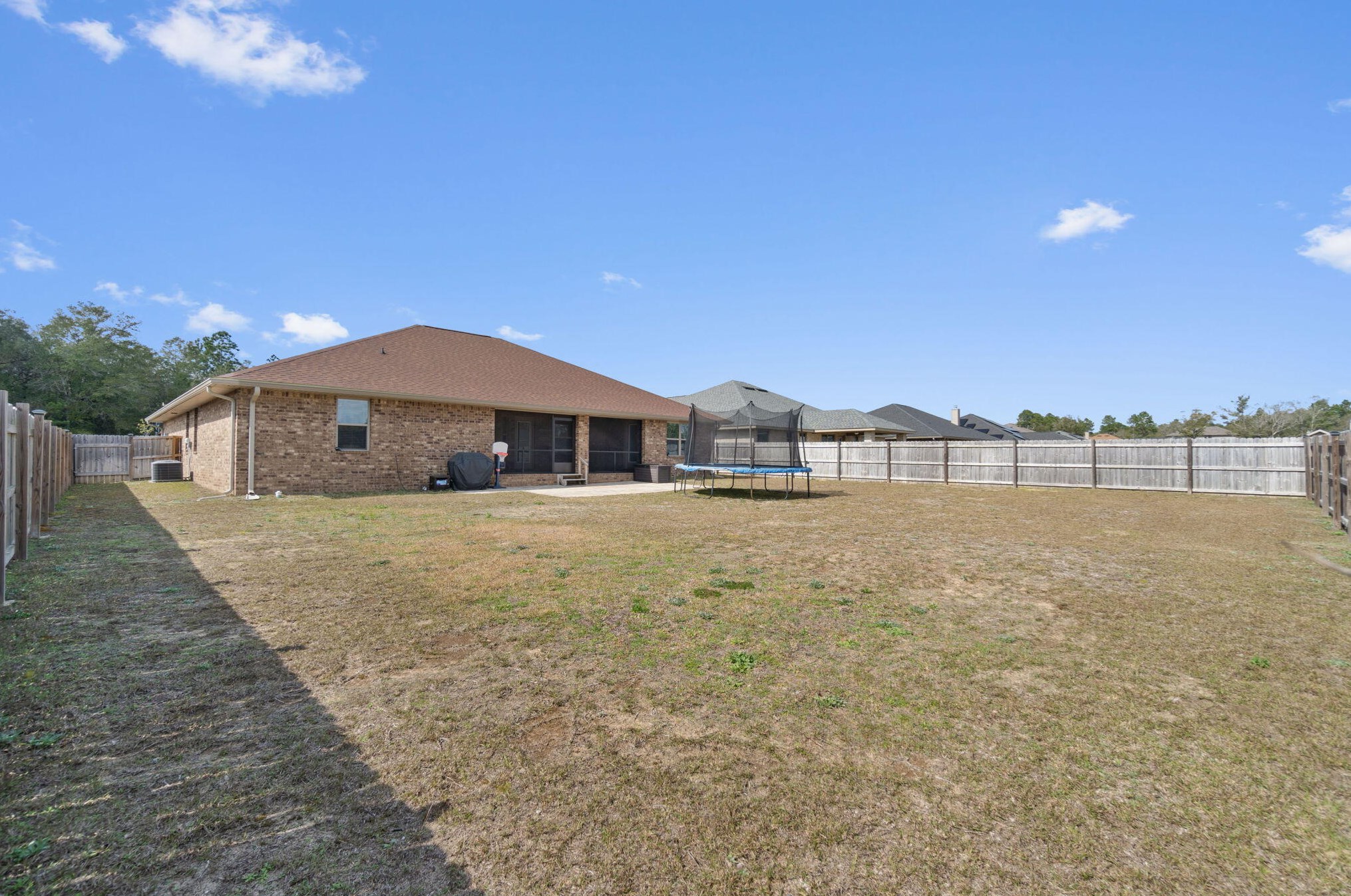 5779 Dogwood Dr, Crestview FL  32539-8402 exterior