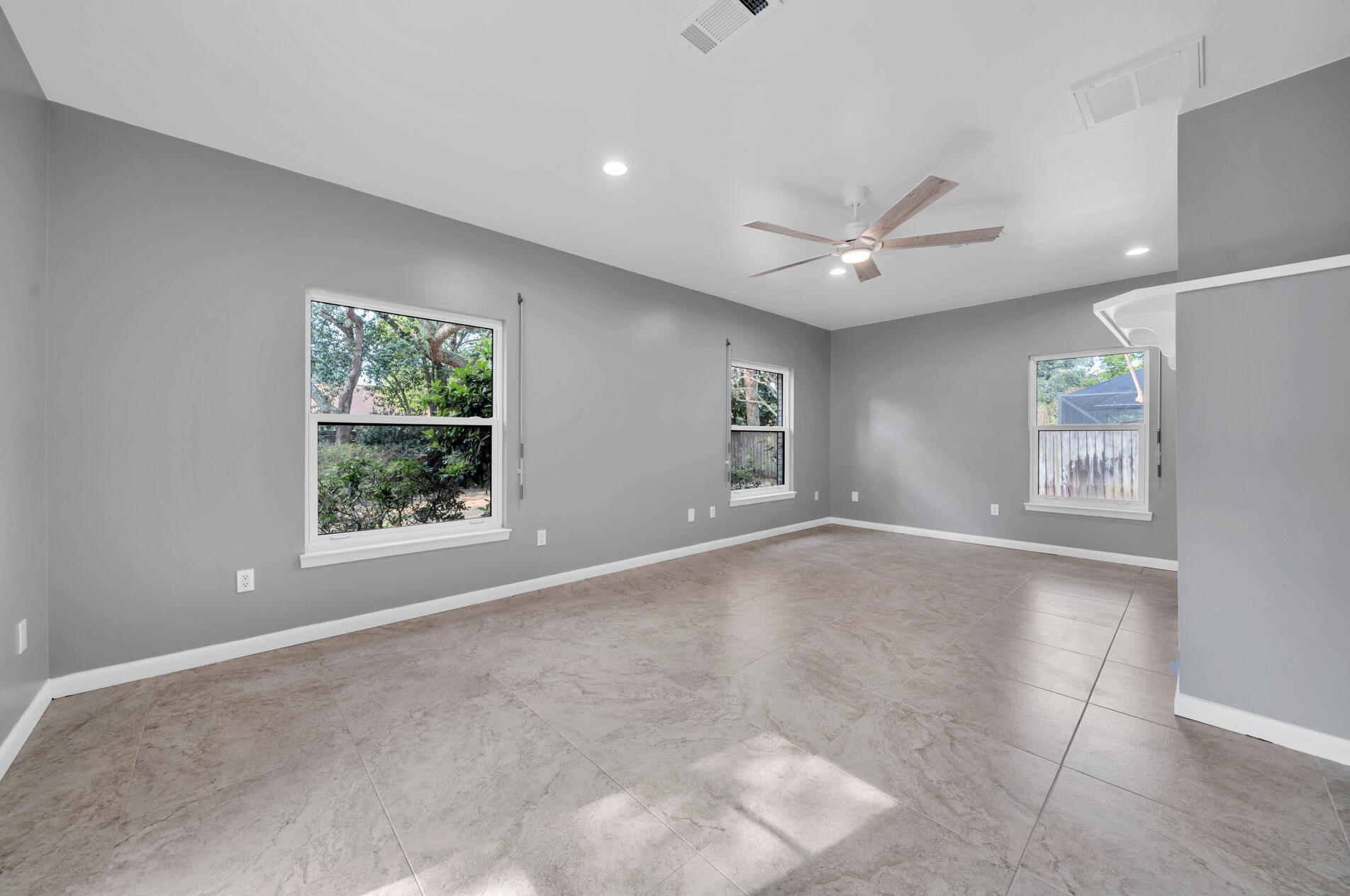 512 Samana Way, Niceville FL  32578-4015 exterior