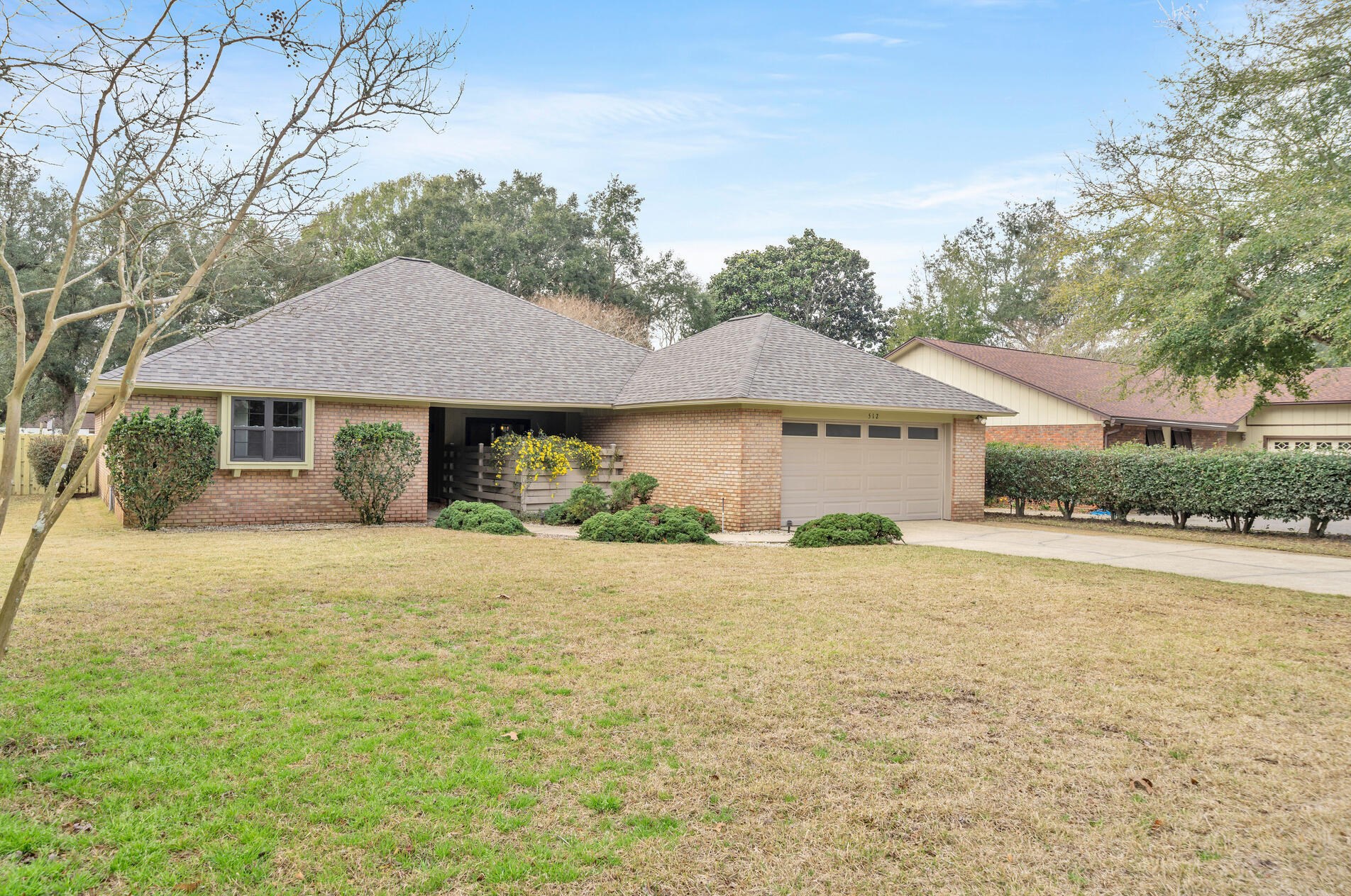 512 Samana Way, Niceville FL  32578-4015 exterior