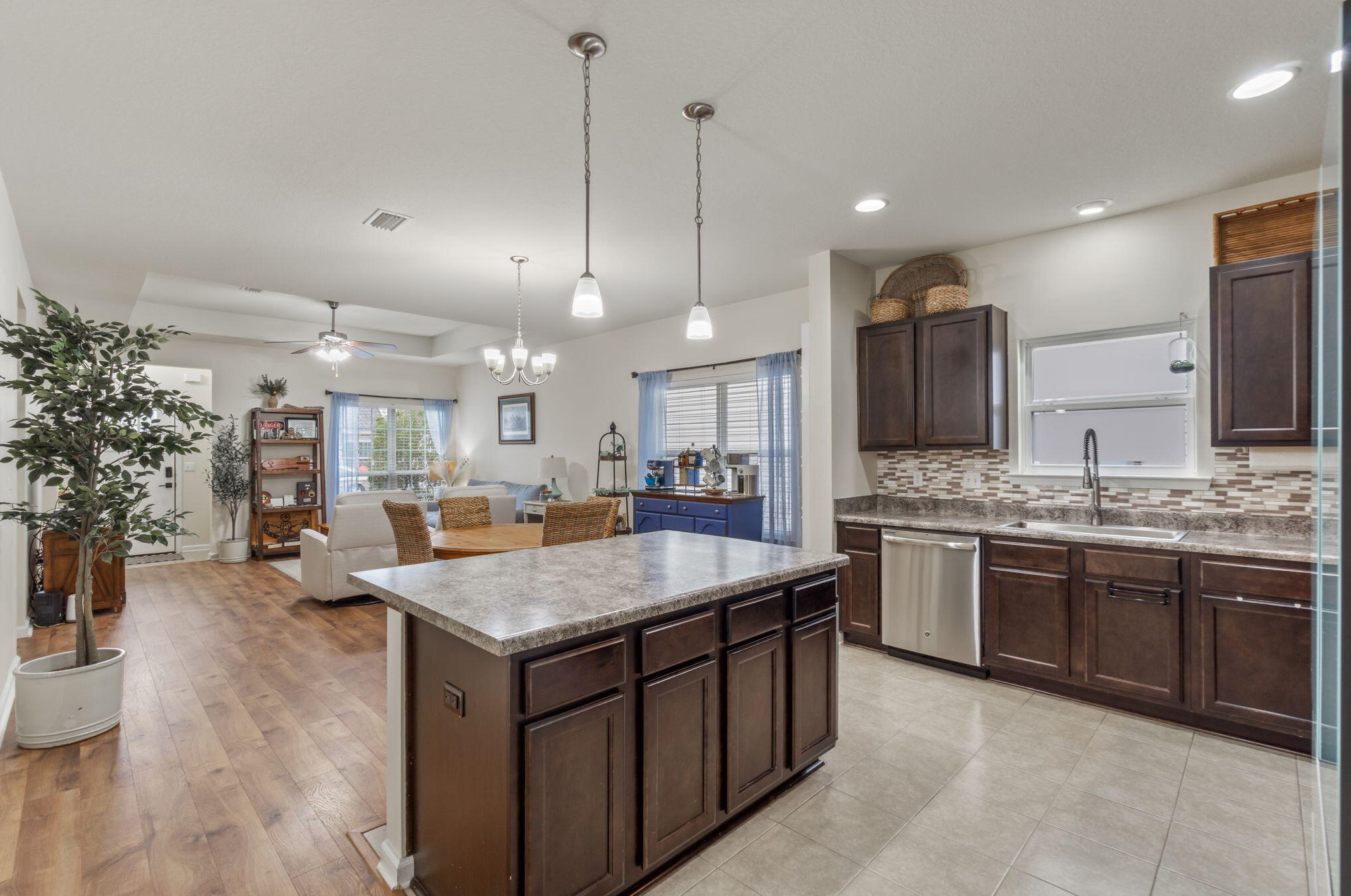 97 Nelly St, Freeport FL  32439-7615 exterior