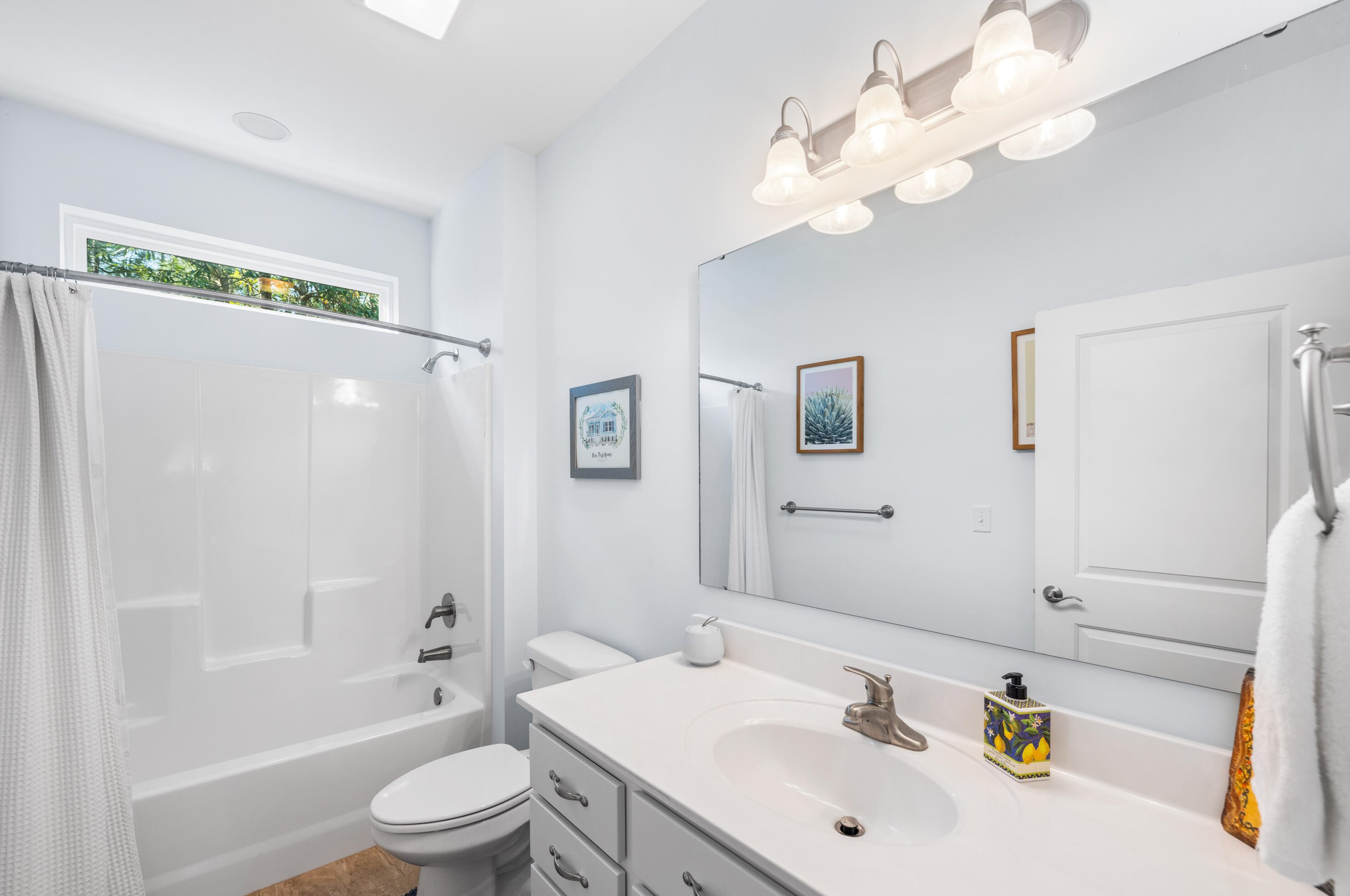 68 Central 8th St, Santa Rosa Beach FL  32459-7800 exterior