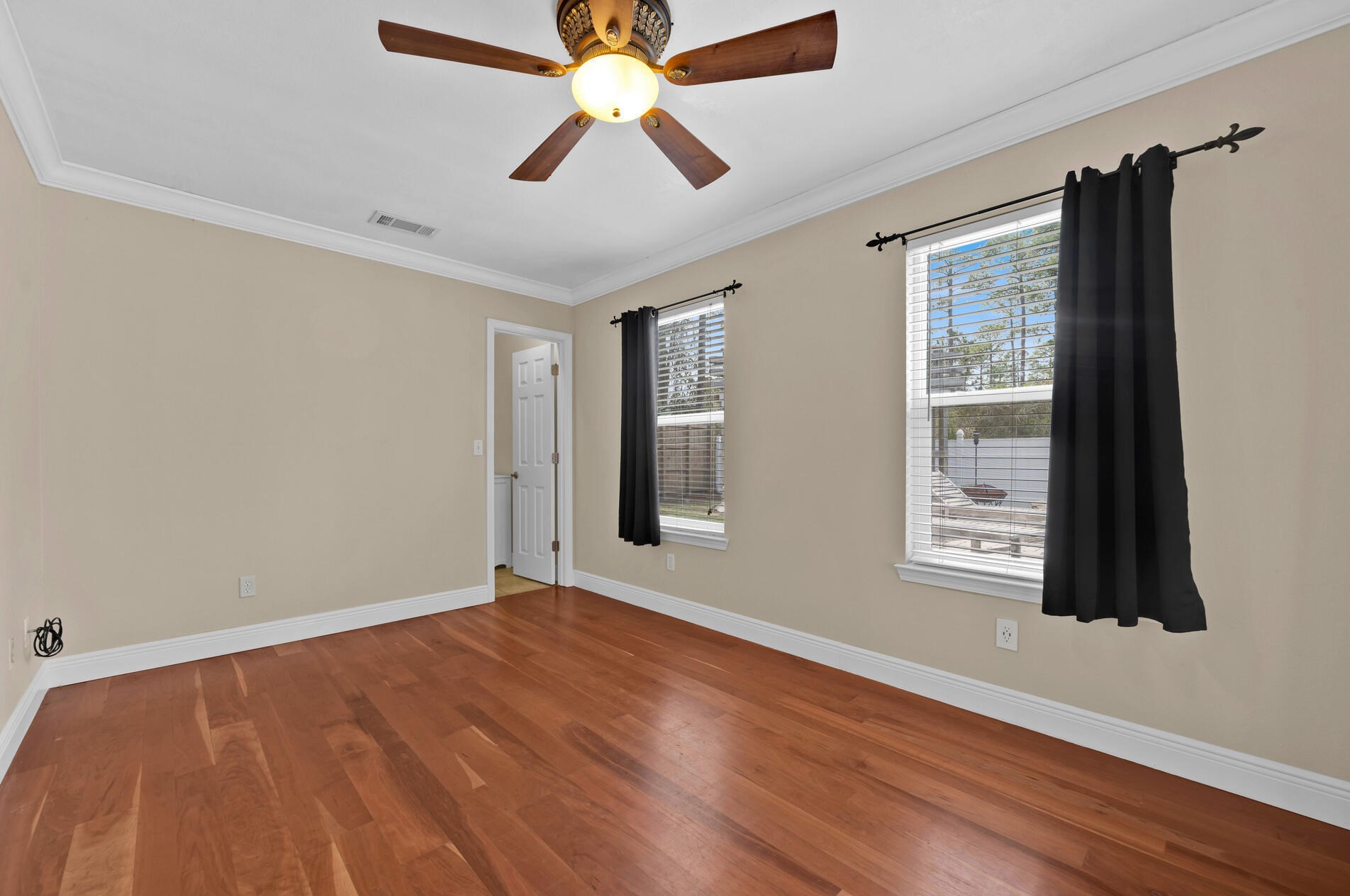 209 Santa Barbara Ave, Santa Rosa Beach FL  32459-4023 exterior