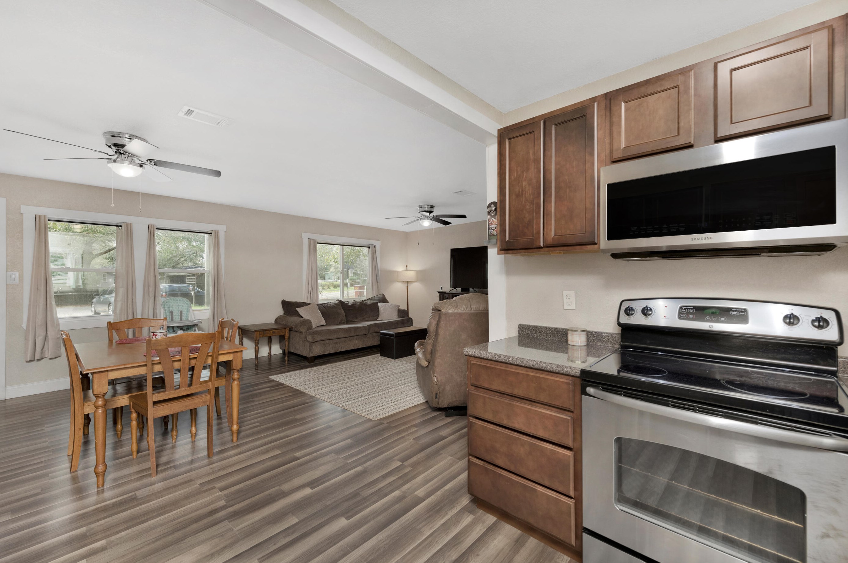 6098 Syrcle Ave, Milton FL  32570-3433 exterior
