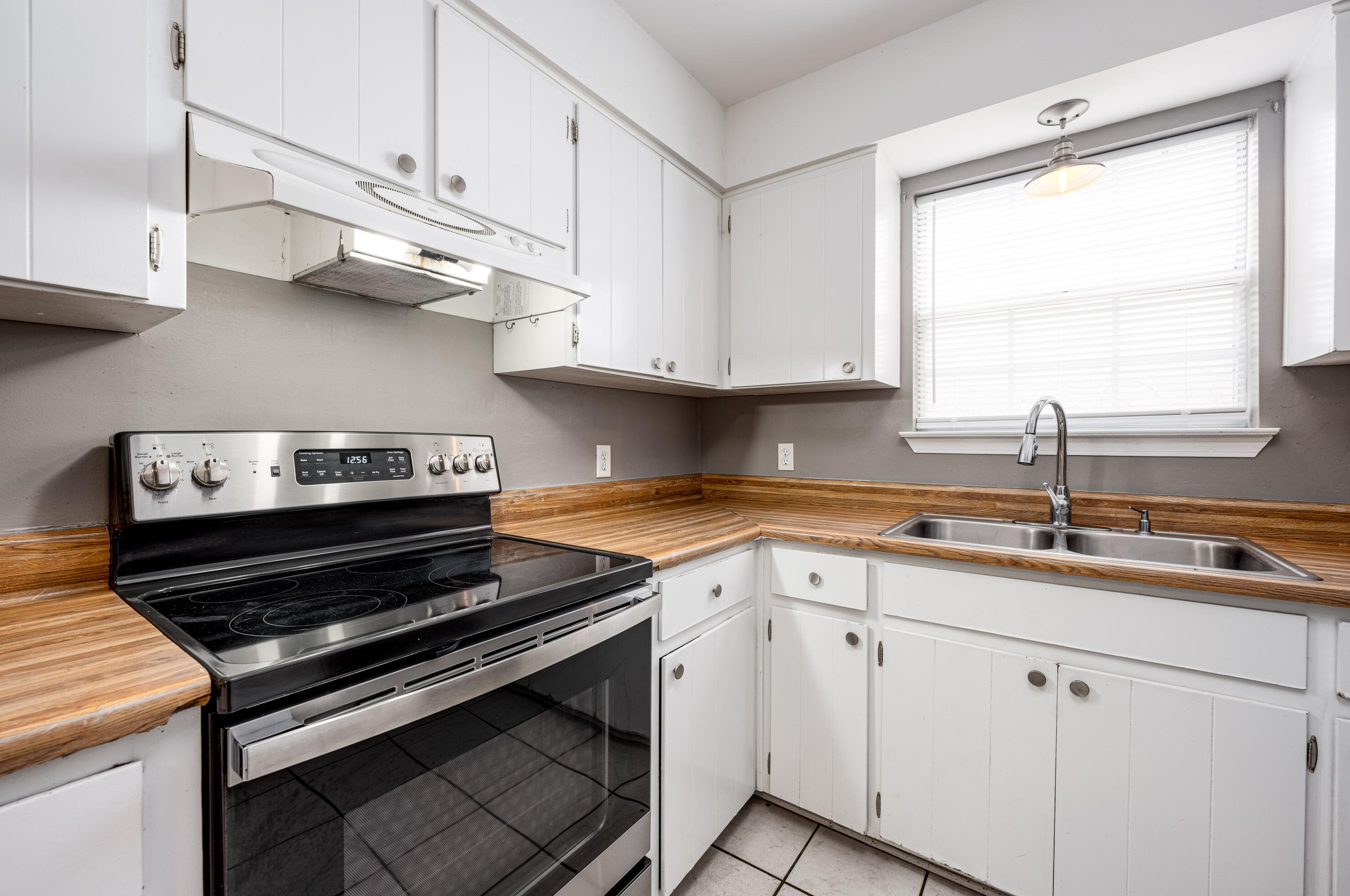 621 Lloyd St, Fort Walton Beach FL 32547-7121 exterior