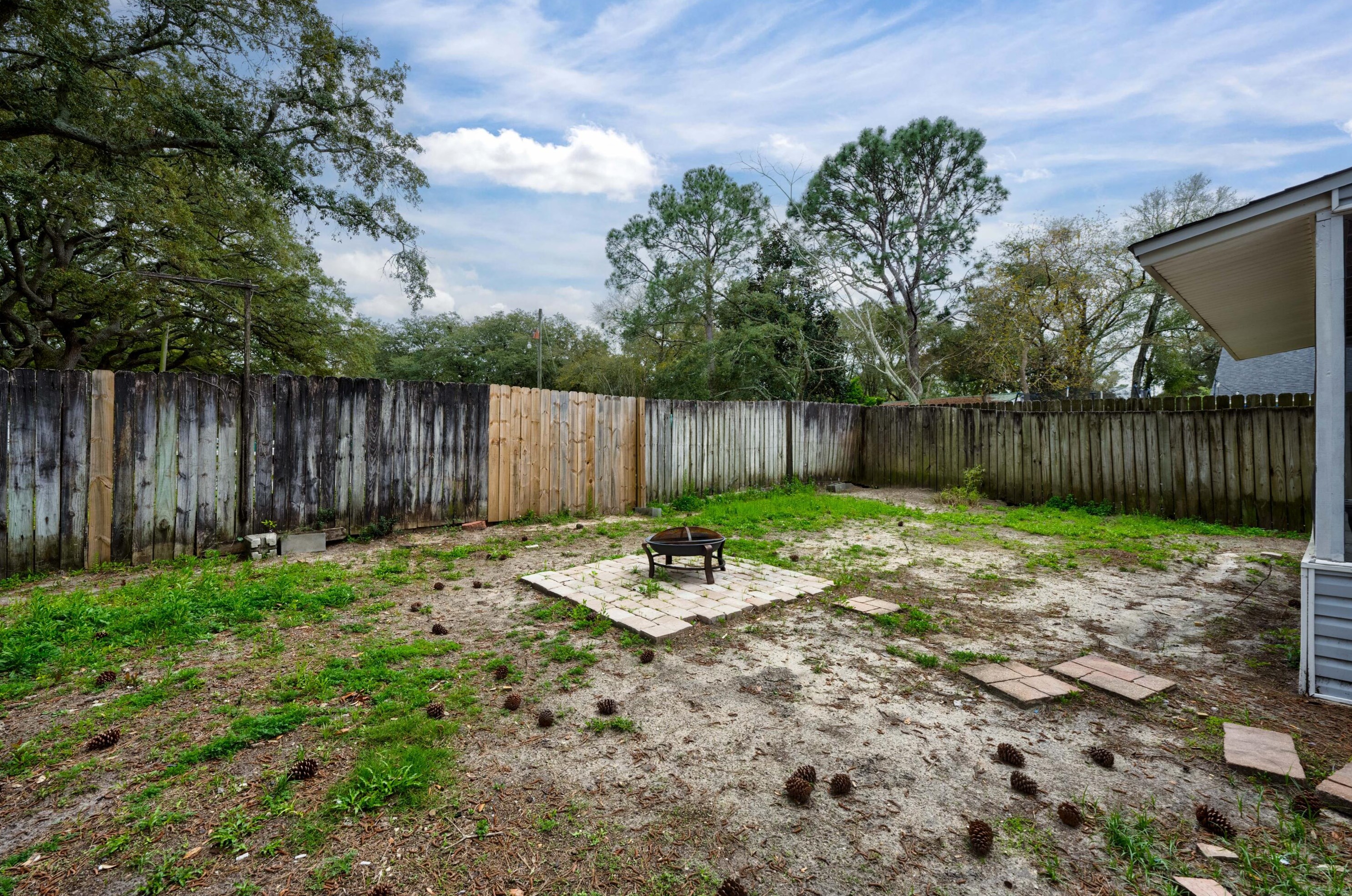 621 Lloyd St, Fort Walton Beach FL 32547-7121 exterior