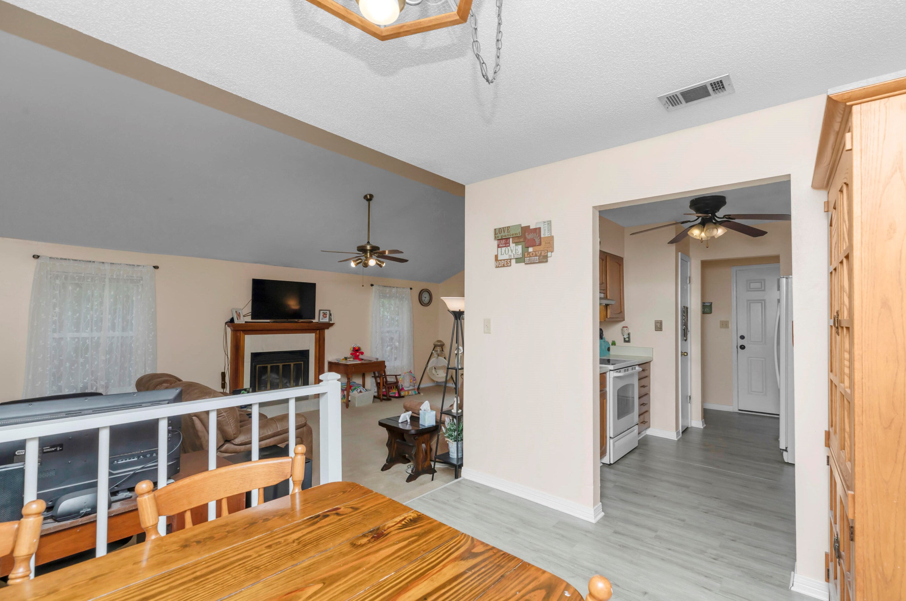 231 Seville Cir, Mary Esther FL  32569-1472 exterior