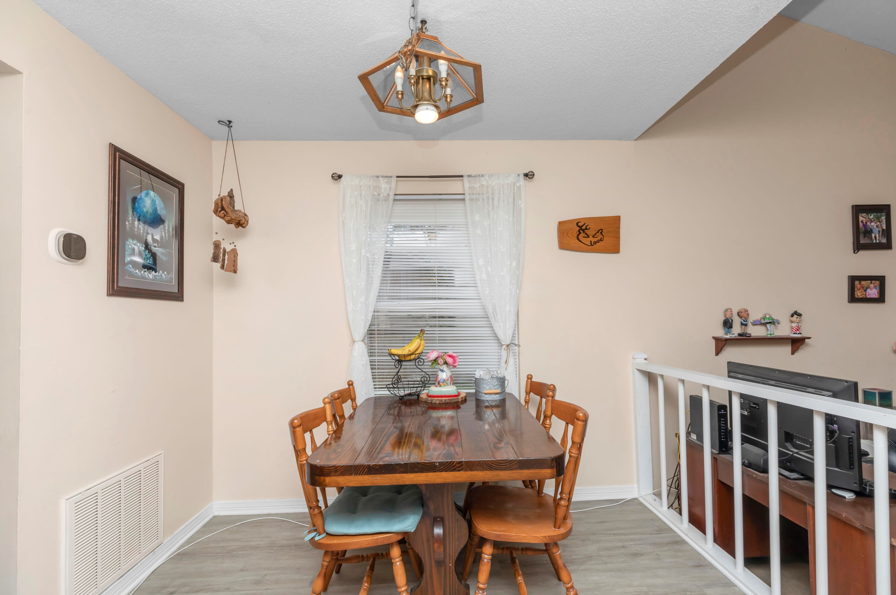 231 Seville Cir, Mary Esther FL  32569-1472 exterior