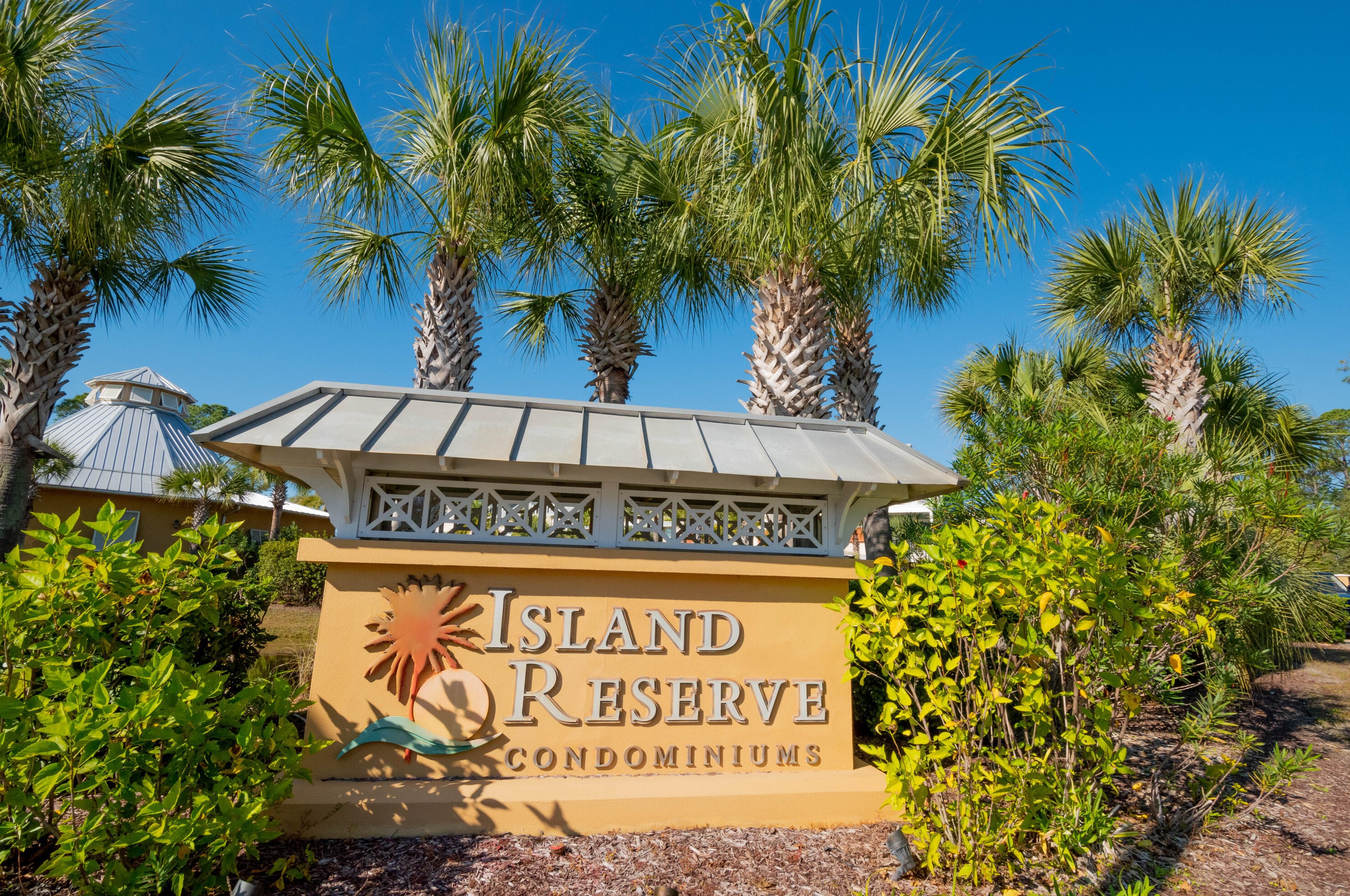 8700 Front Beach Rd, Panama City FL  10106-4277 exterior