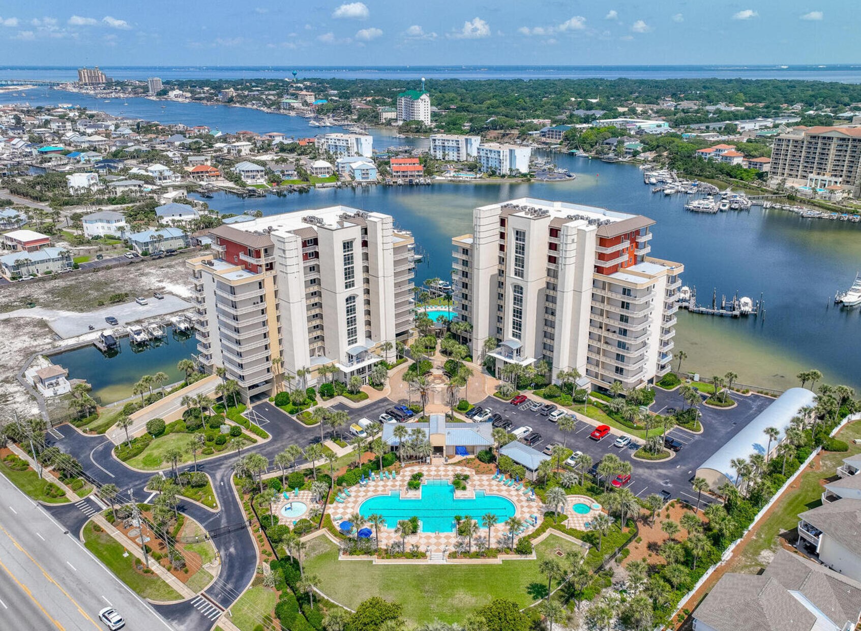 725 Gulf Shore Dr, Destin FL  32541-3220 exterior