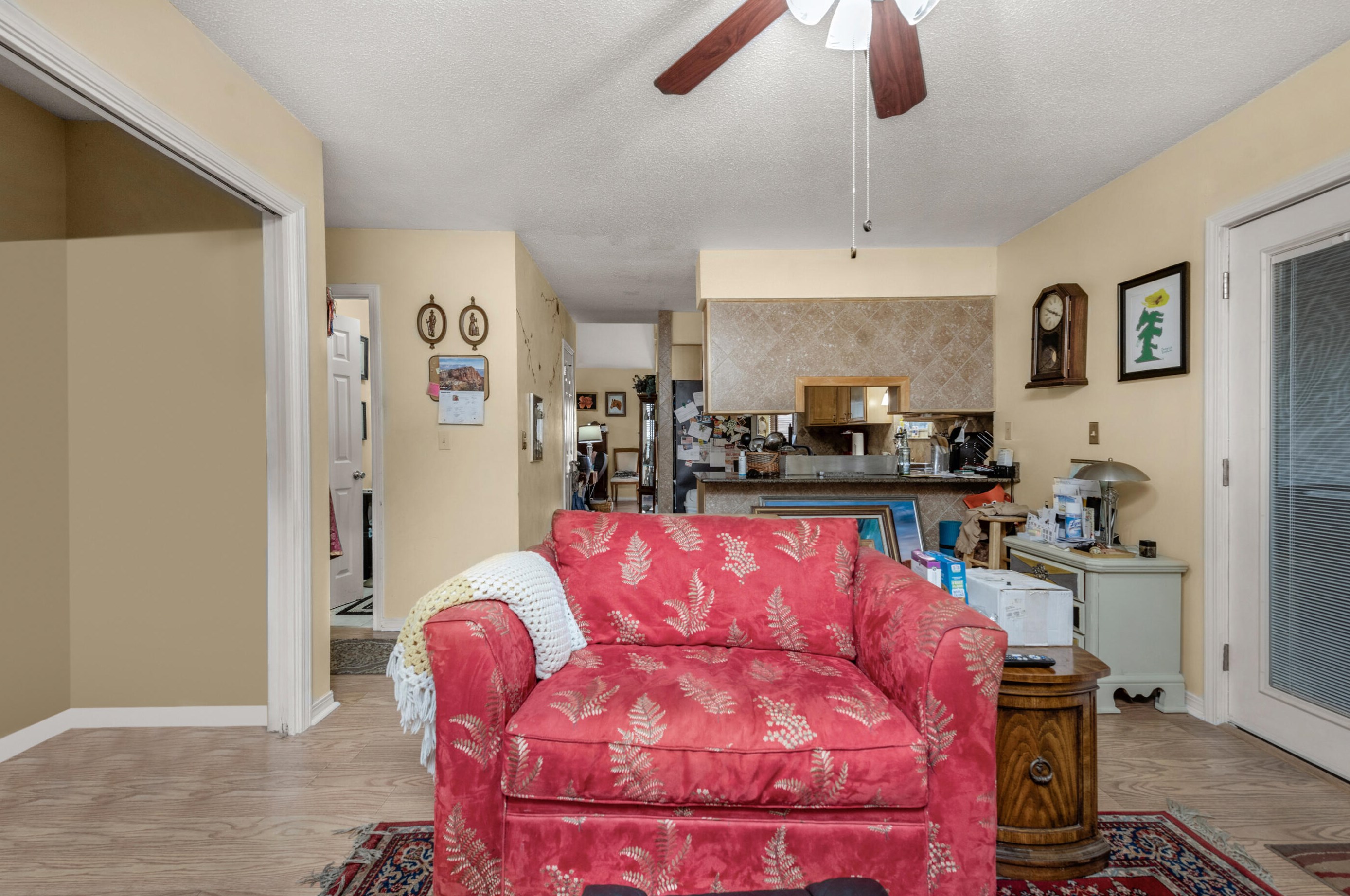 2 Shamrock Dr, Mary Esther FL  32569-1869 exterior