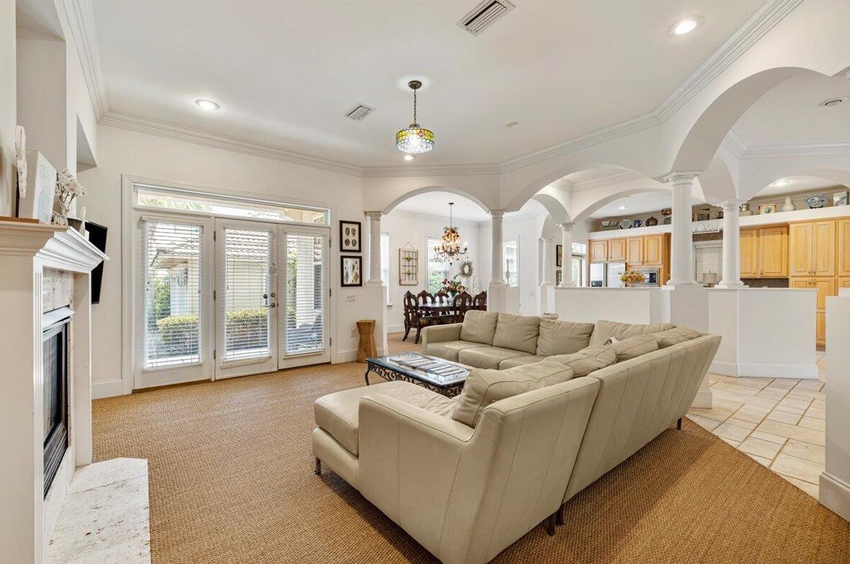 129 Rue Martine, Destin FL 32550-4908 exterior