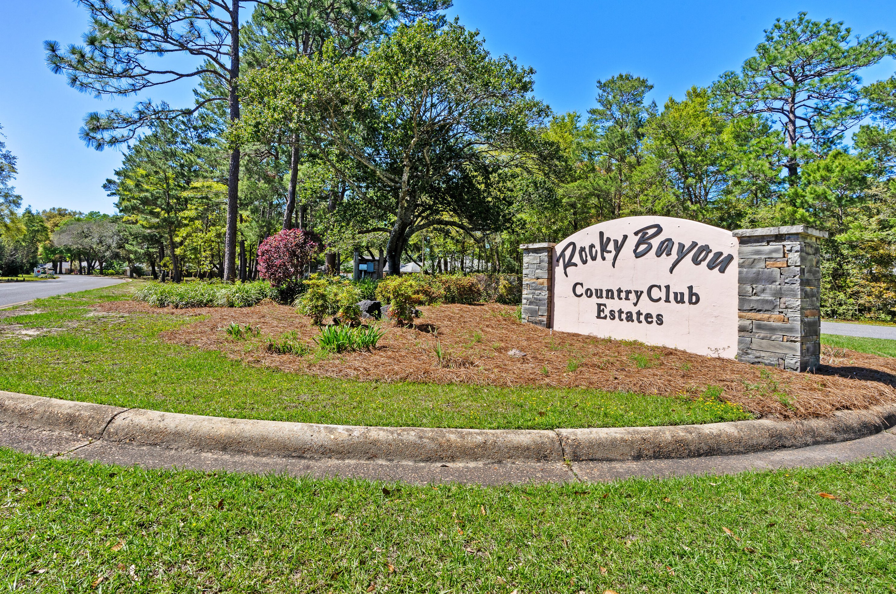 214 Wava Ave, Niceville FL  32578-1718 exterior