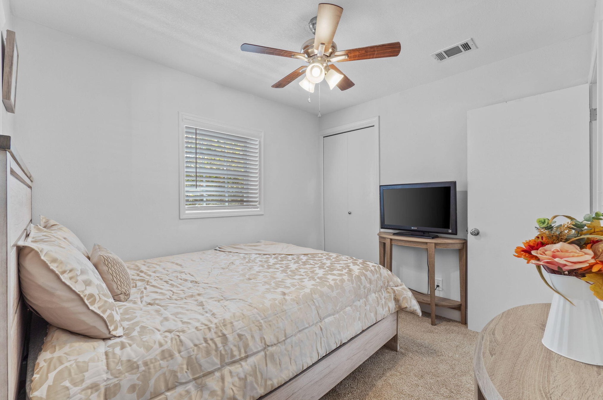 400 Shrewsbury Rd, Mary Esther FL  32569-1736 exterior