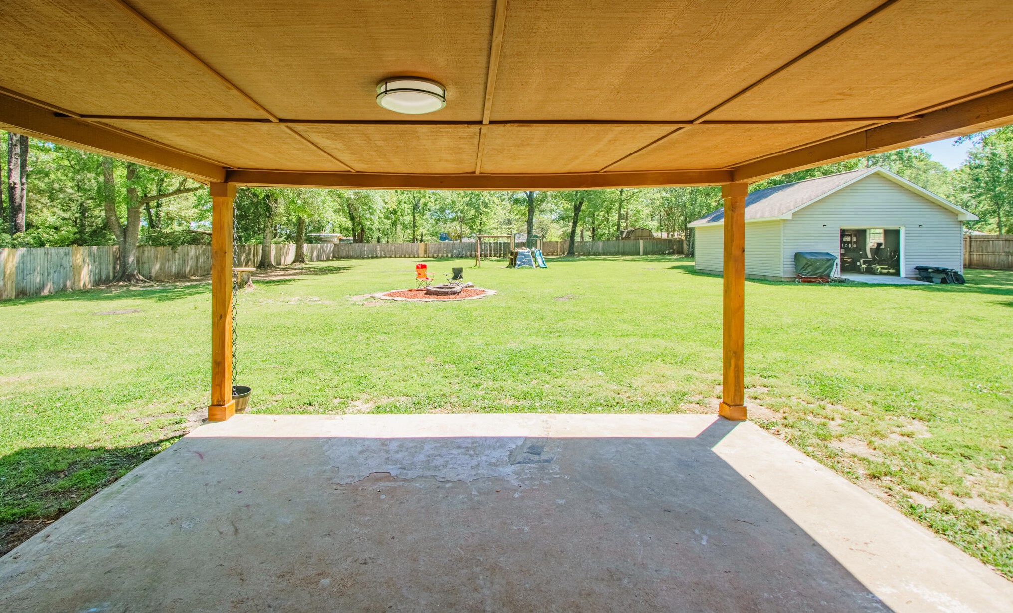 6039 Blueberry Ln, Crestview FL  32536-9071 exterior