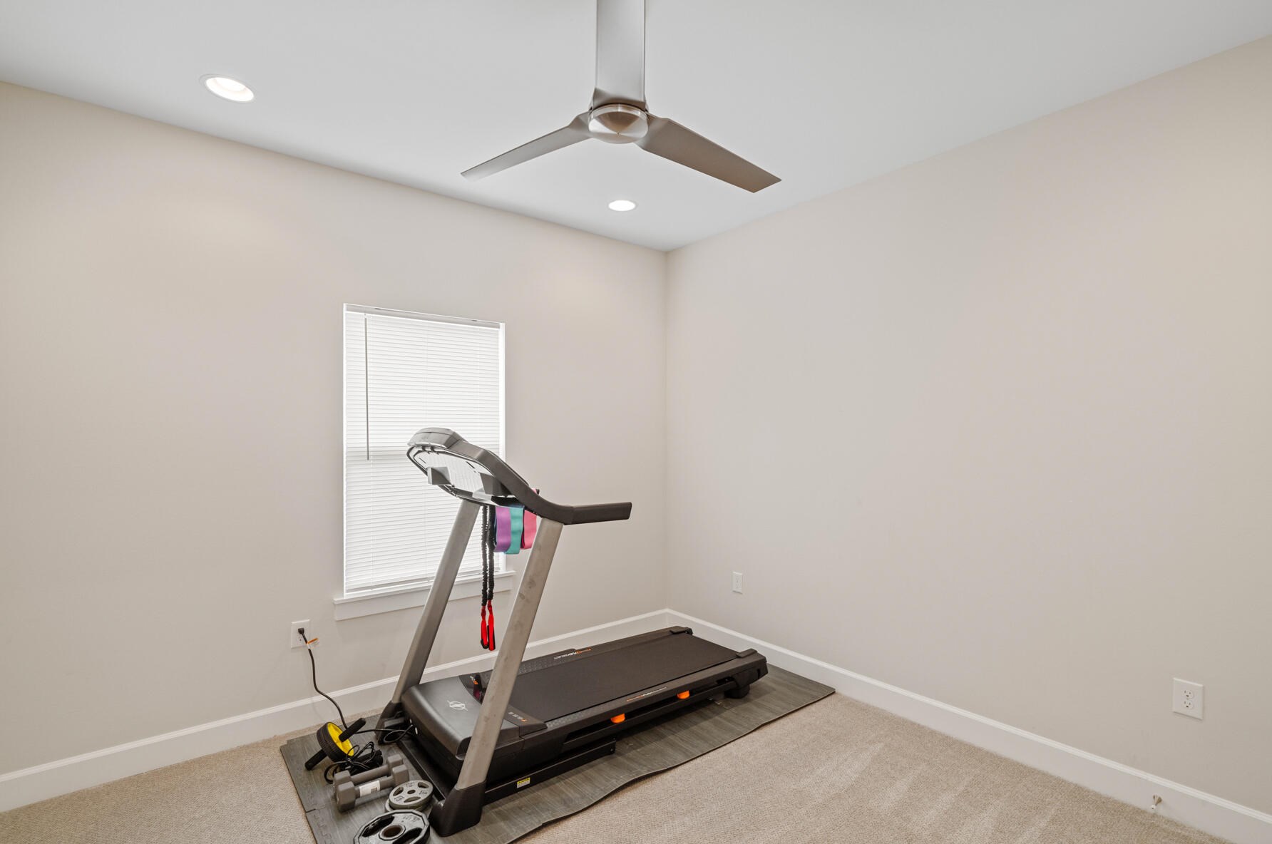 1538 Kais St, Crestview FL  32531-8483 exterior