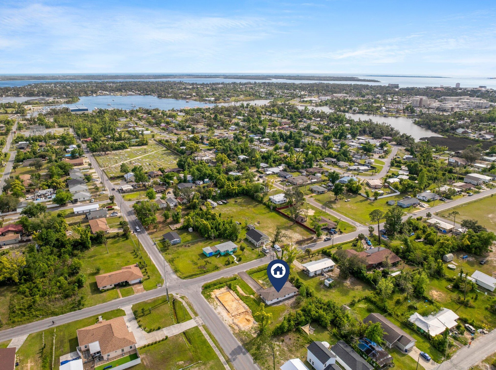 1621 9th St, Panama City FL  32401-4544 exterior