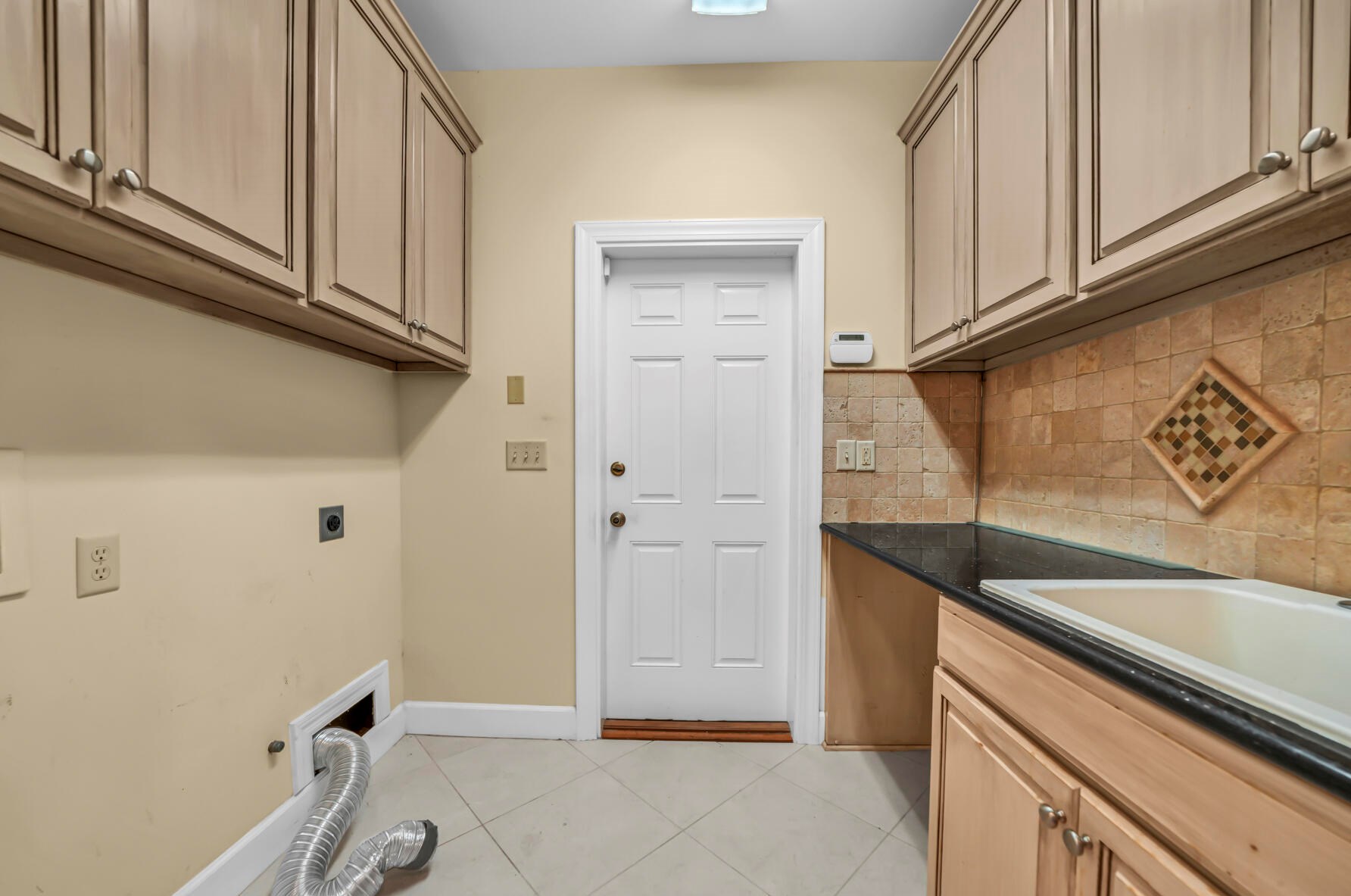 1348 Windward Cir, Niceville FL  32578-4309 exterior
