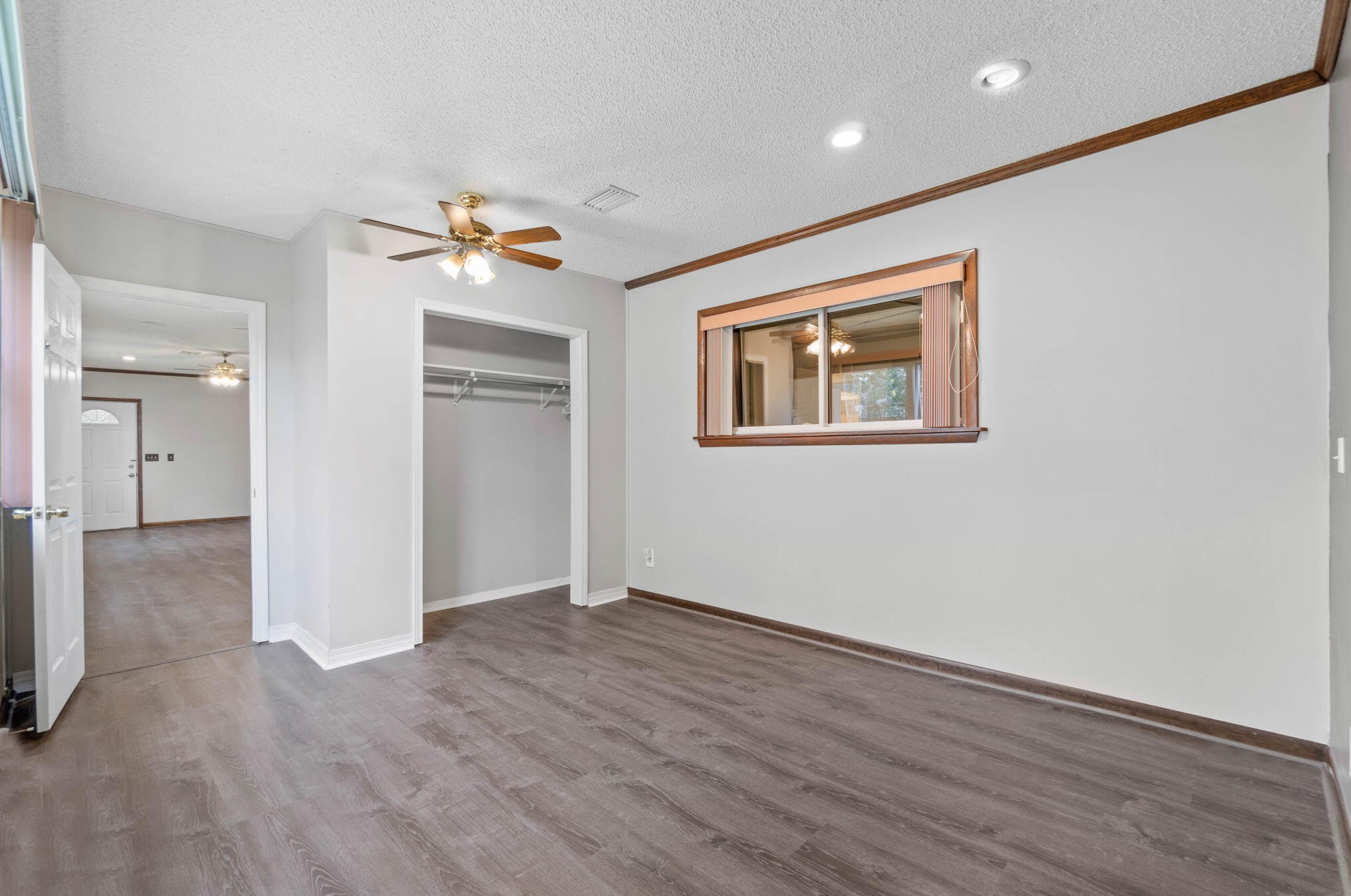 212 Squirrel Hvn Rd, Mary Esther FL  32569-2253 exterior