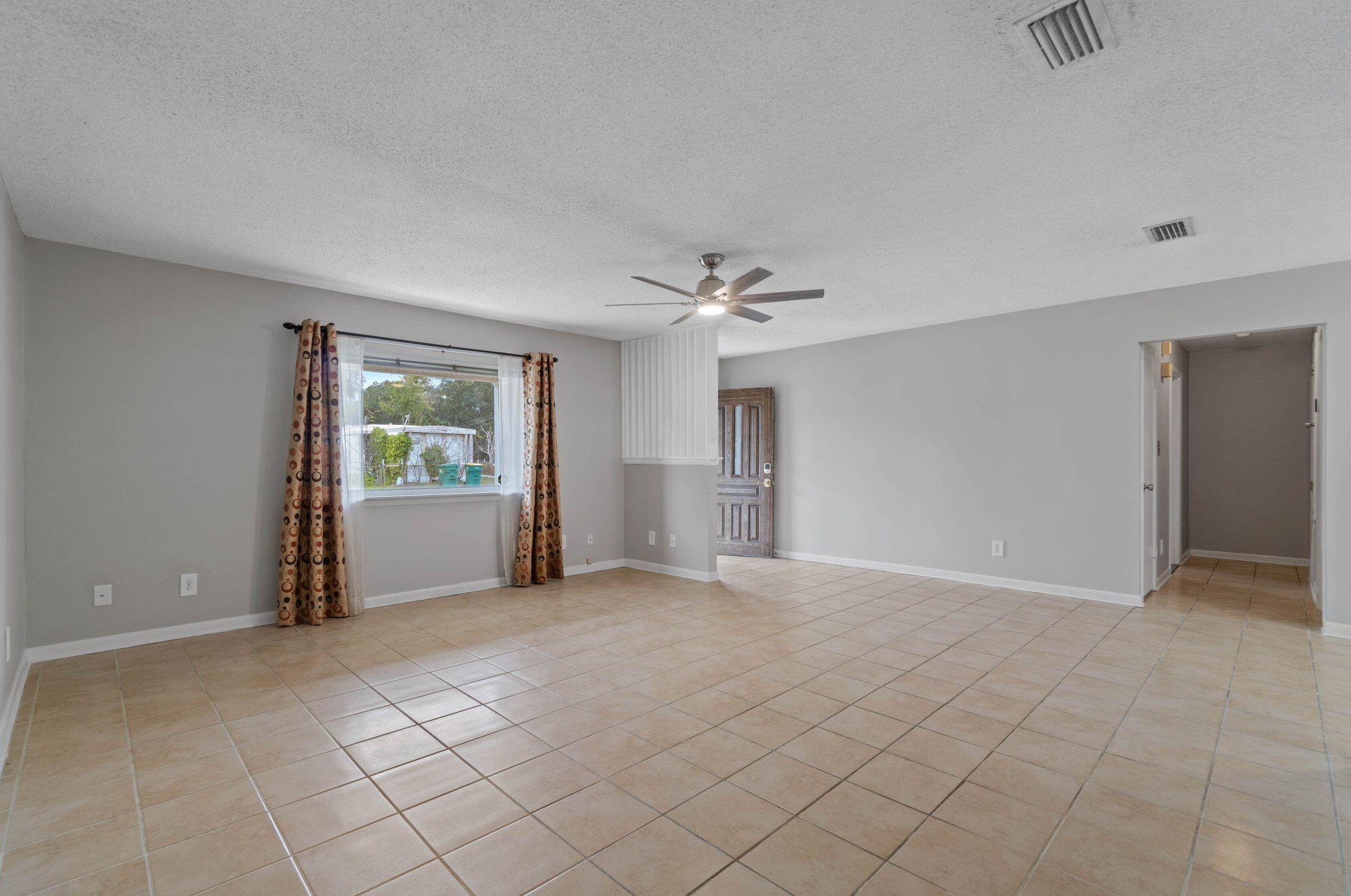 212 Squirrel Hvn Rd, Mary Esther FL  32569-2253 exterior