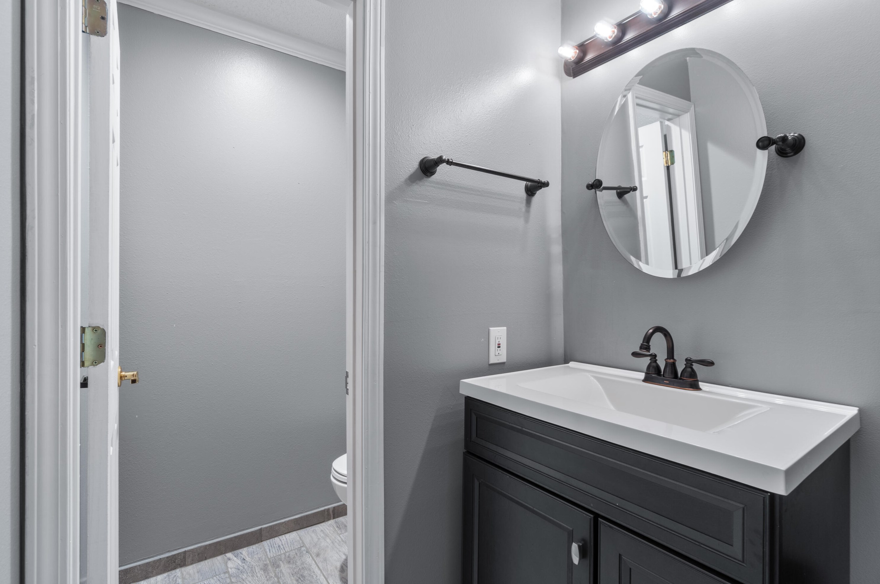 907 Lighthouse Rd, Fort Walton Beach FL  32547-3914 exterior