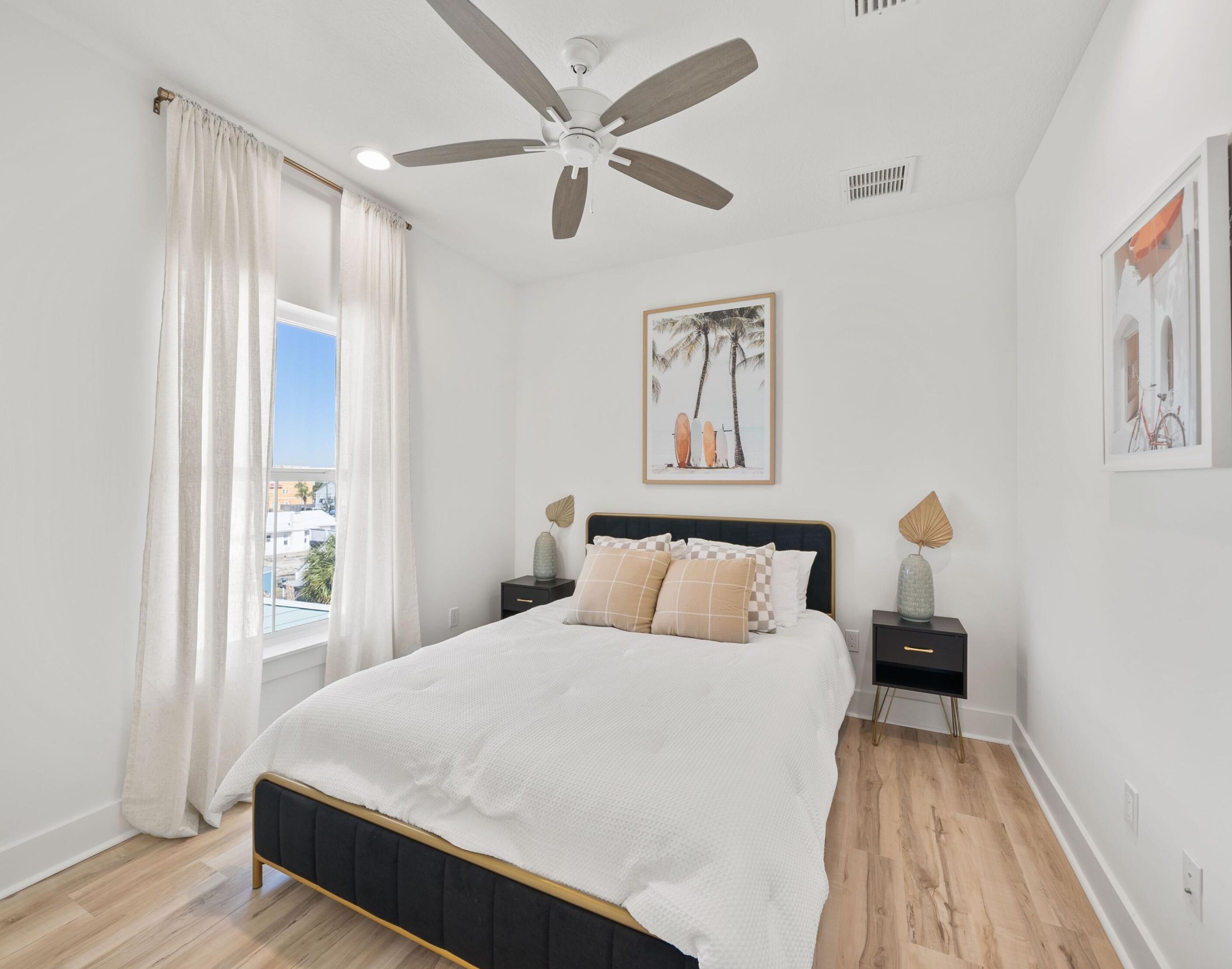 5300 Thomas Dr, Panama City FL 32408-6125 exterior