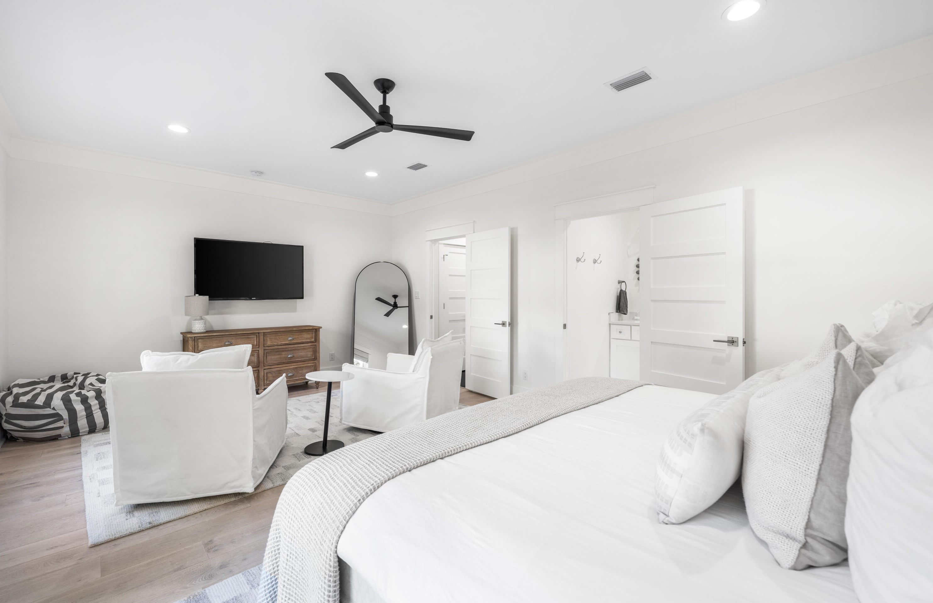 85 Beacon Point Dr, Santa Rosa Beach FL  32459-2611 exterior